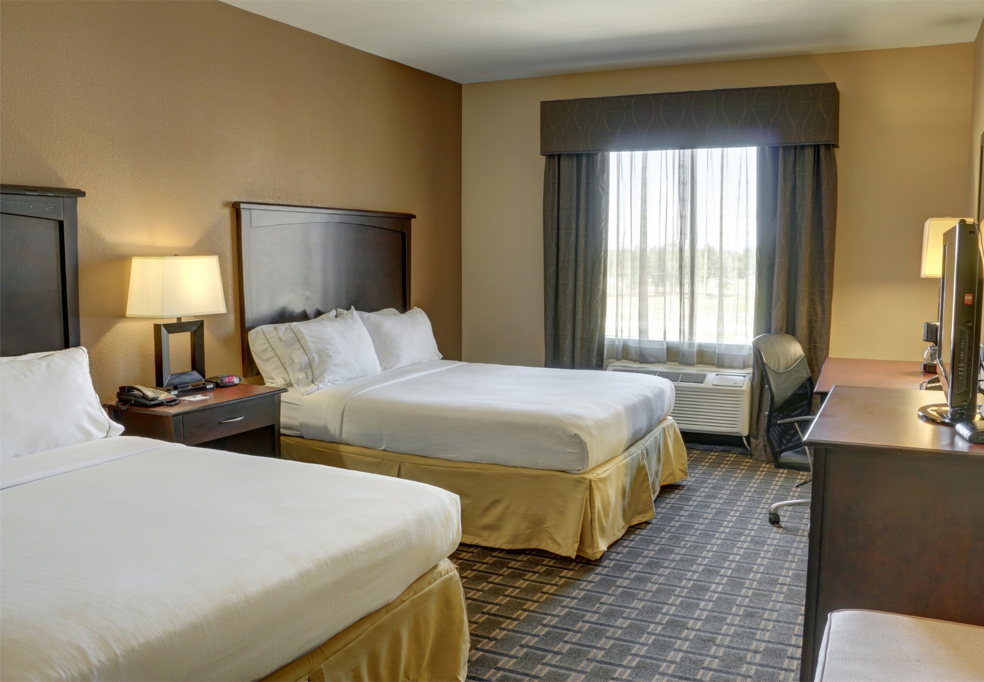 Holiday Inn Express Texarkana East
