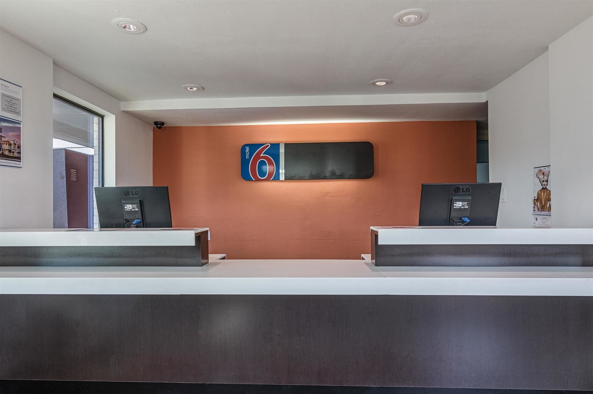 Motel 6 Texarkana AR