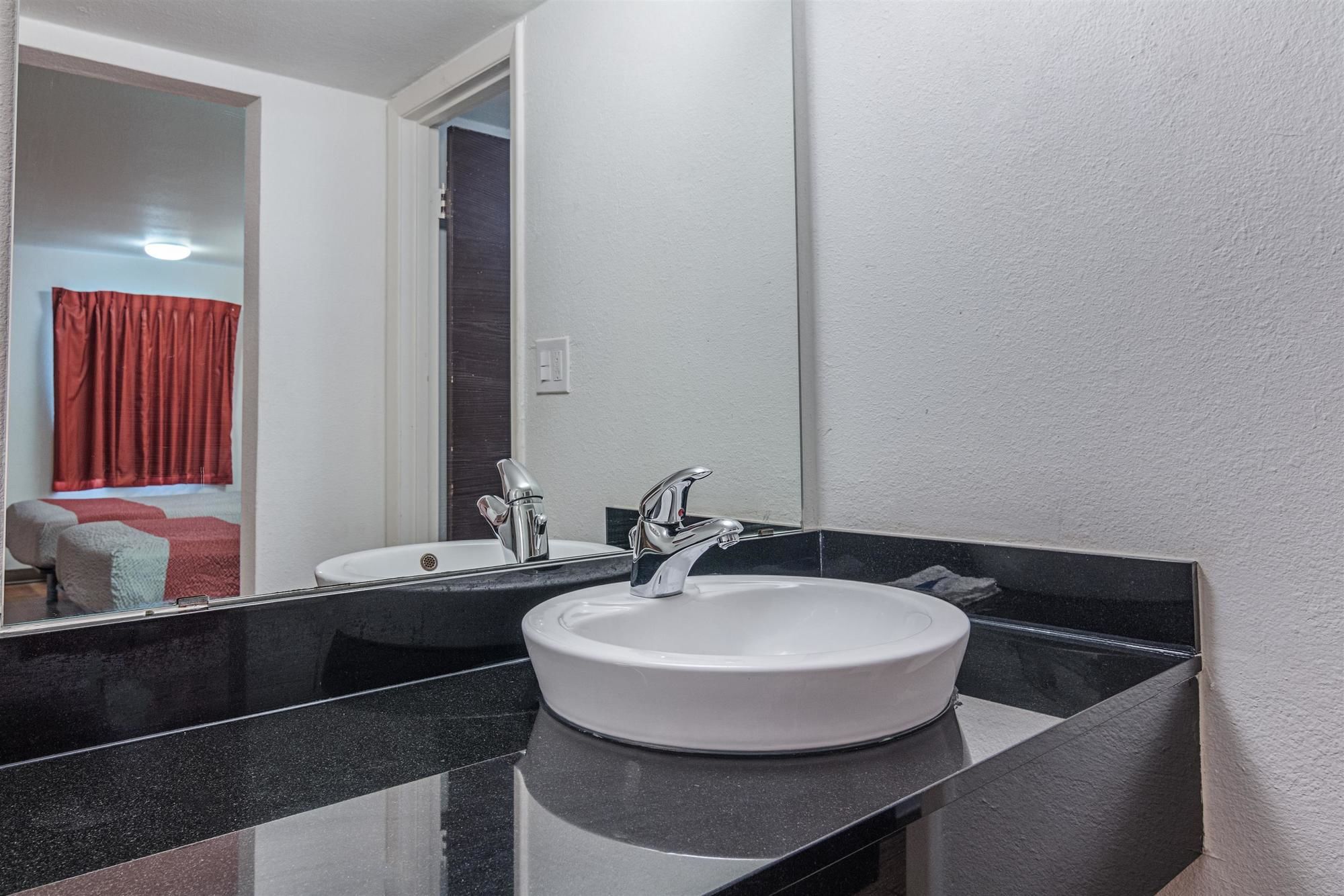 Motel 6 Texarkana AR