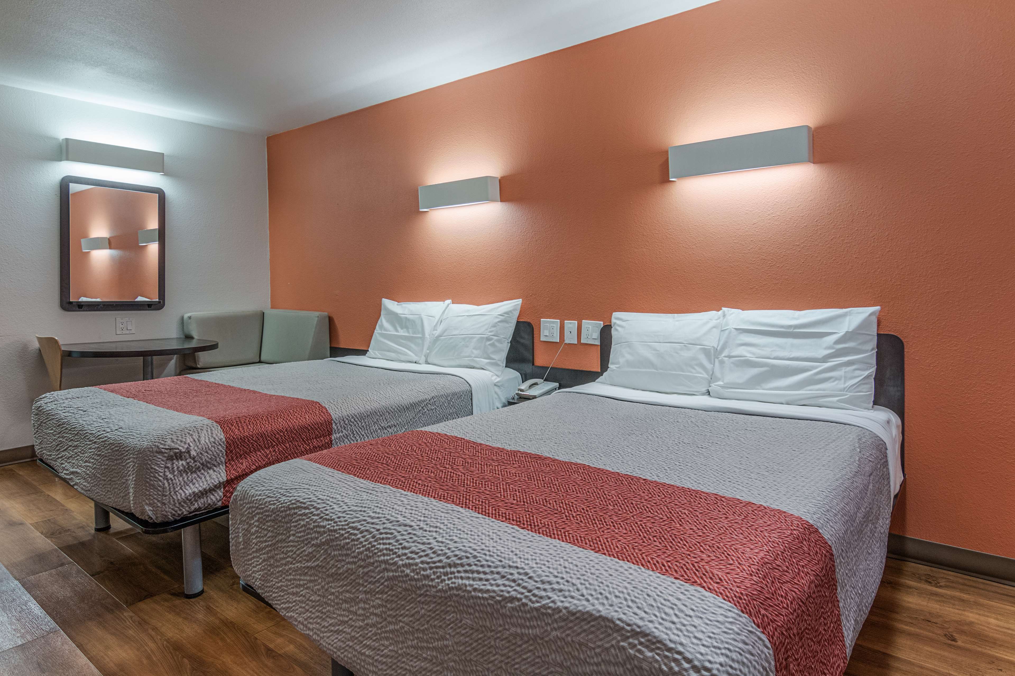 Motel 6 Texarkana AR