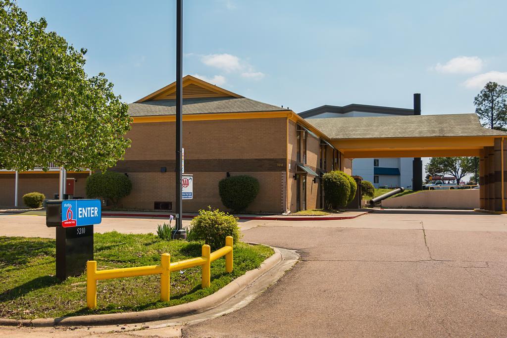 OYO Hotel Texarkana Trinity AR Hwy I-30