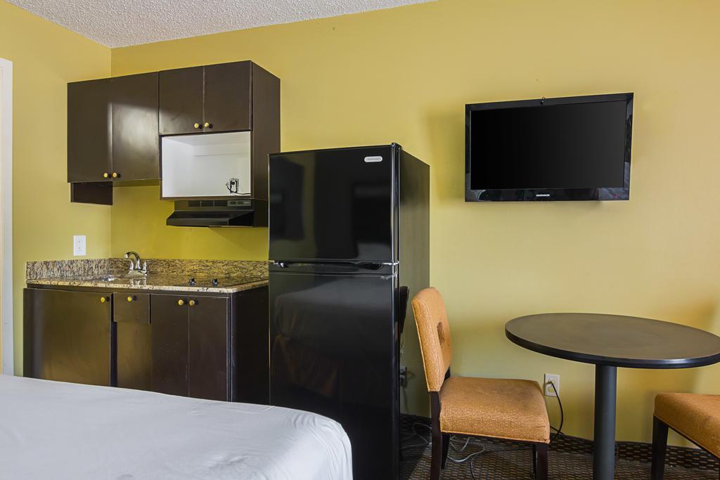 OYO Hotel Texarkana Trinity AR Hwy I-30
