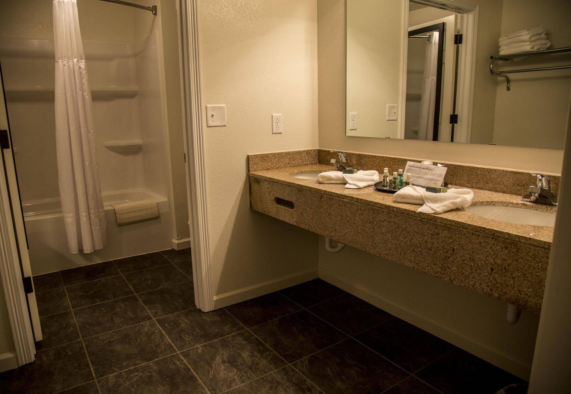 Delta Resort and Spa