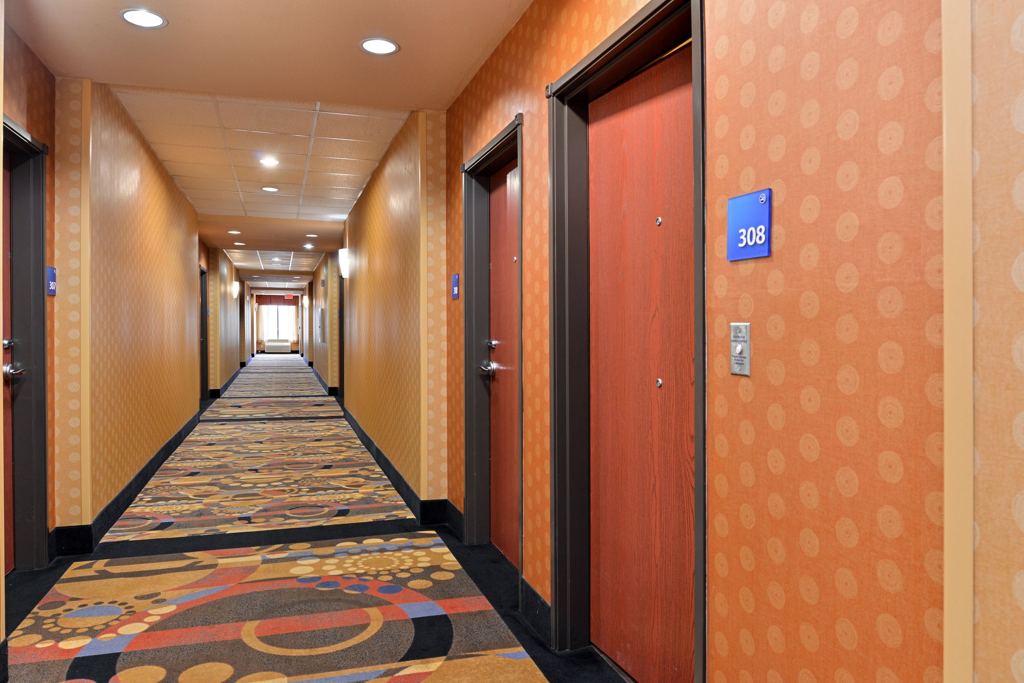 Holiday Inn Express Van Buren Fort Smith Area