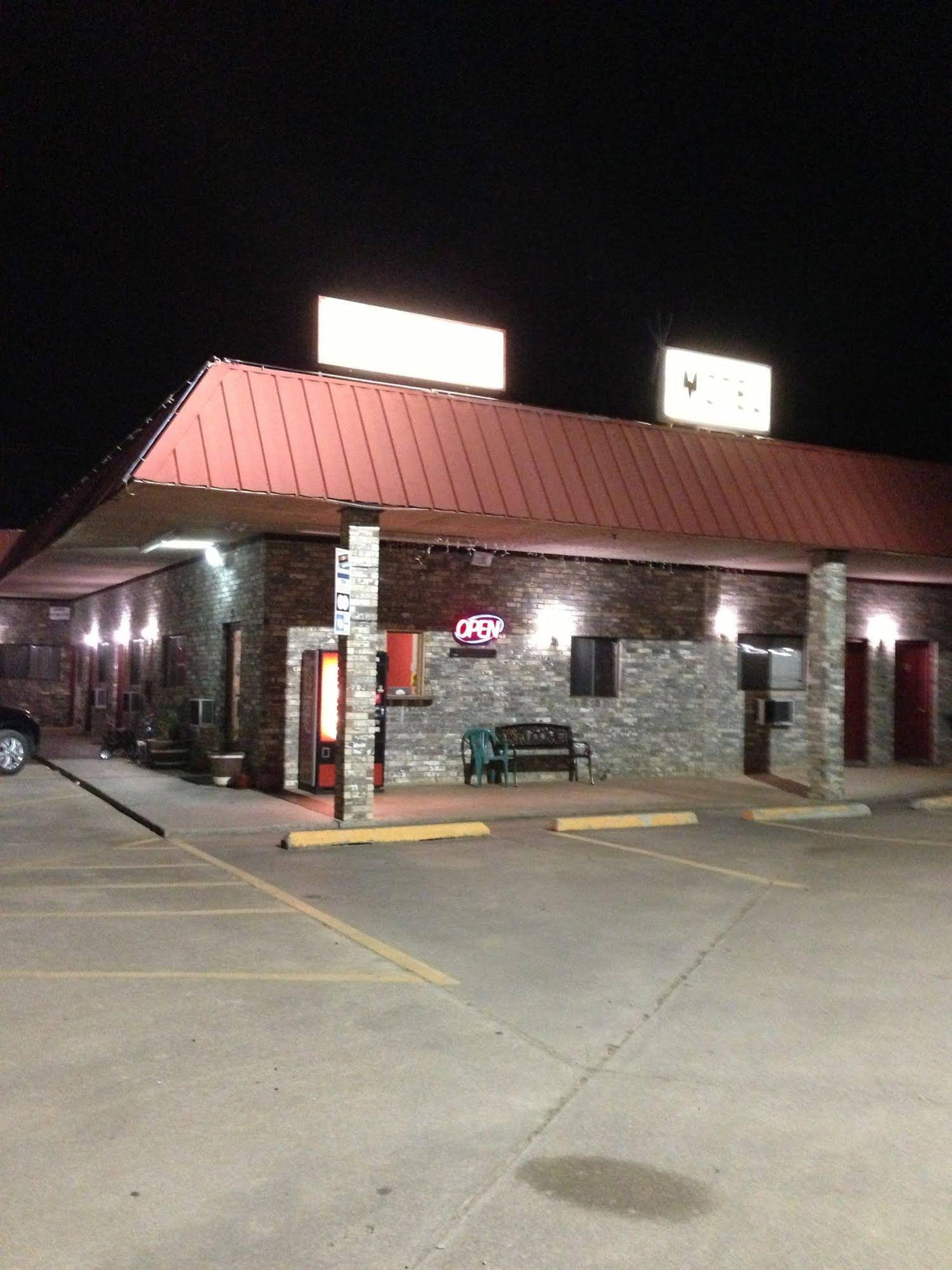 OYO Hotel Waldron AR - Hwy 71