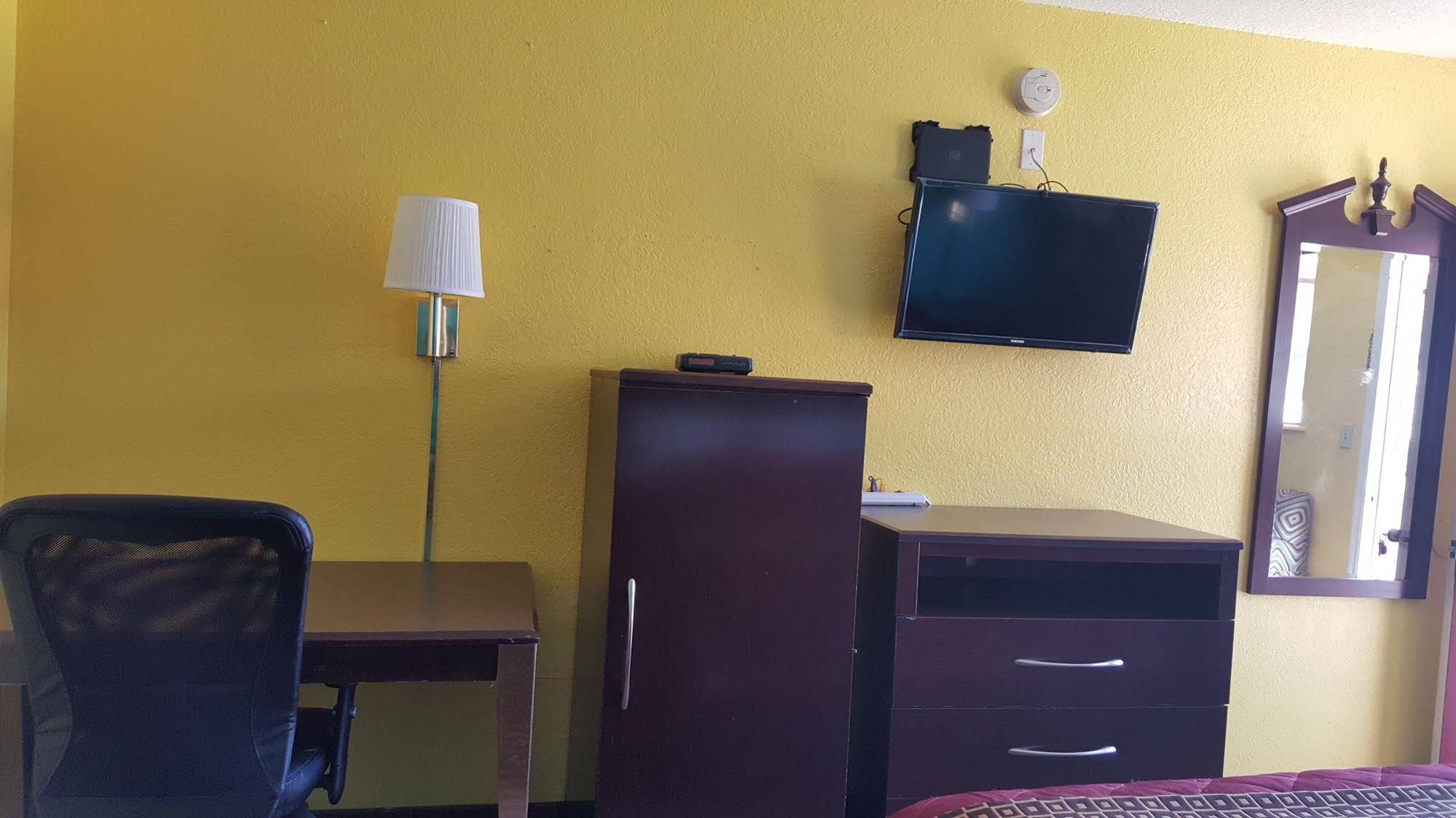 OYO Hotel Waldron AR - Hwy 71