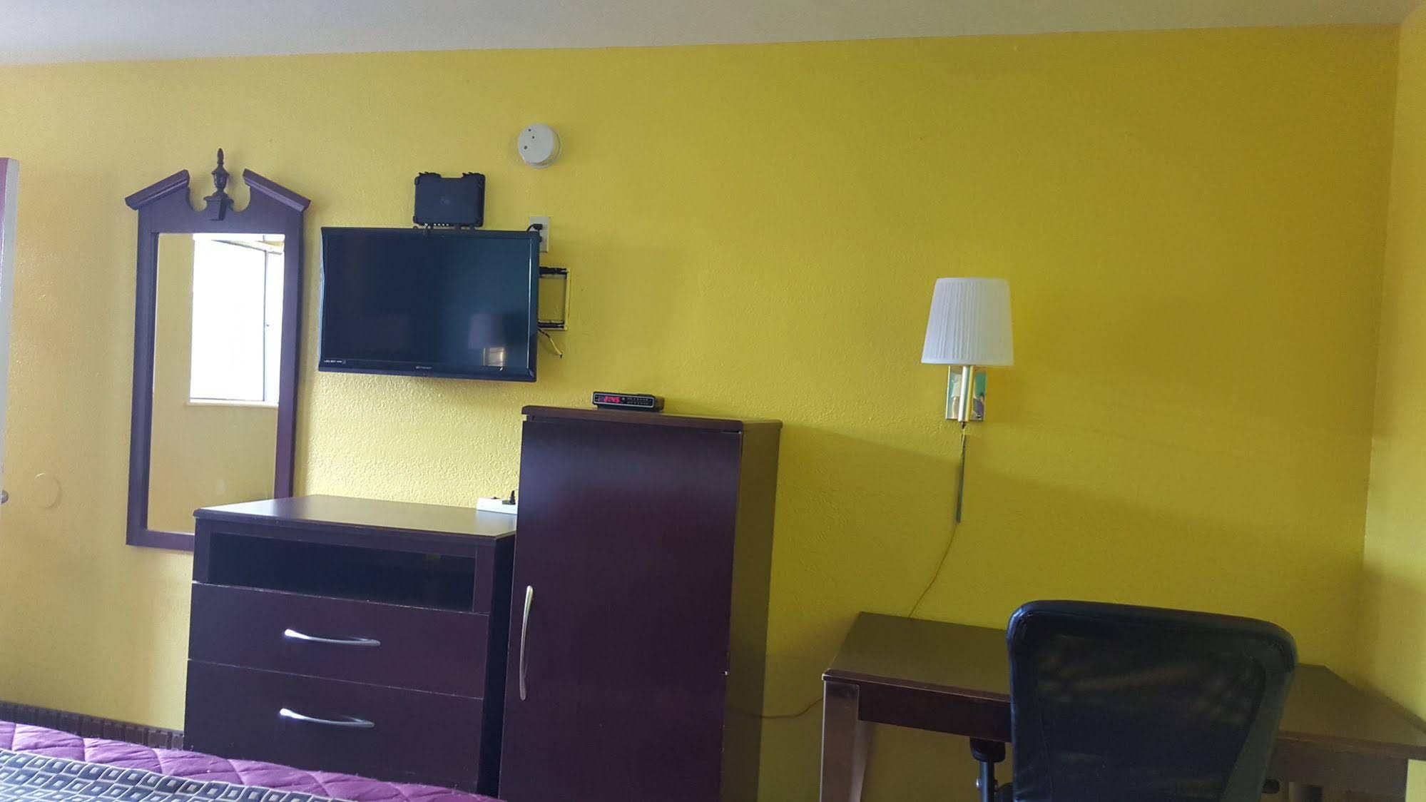OYO Hotel Waldron AR - Hwy 71