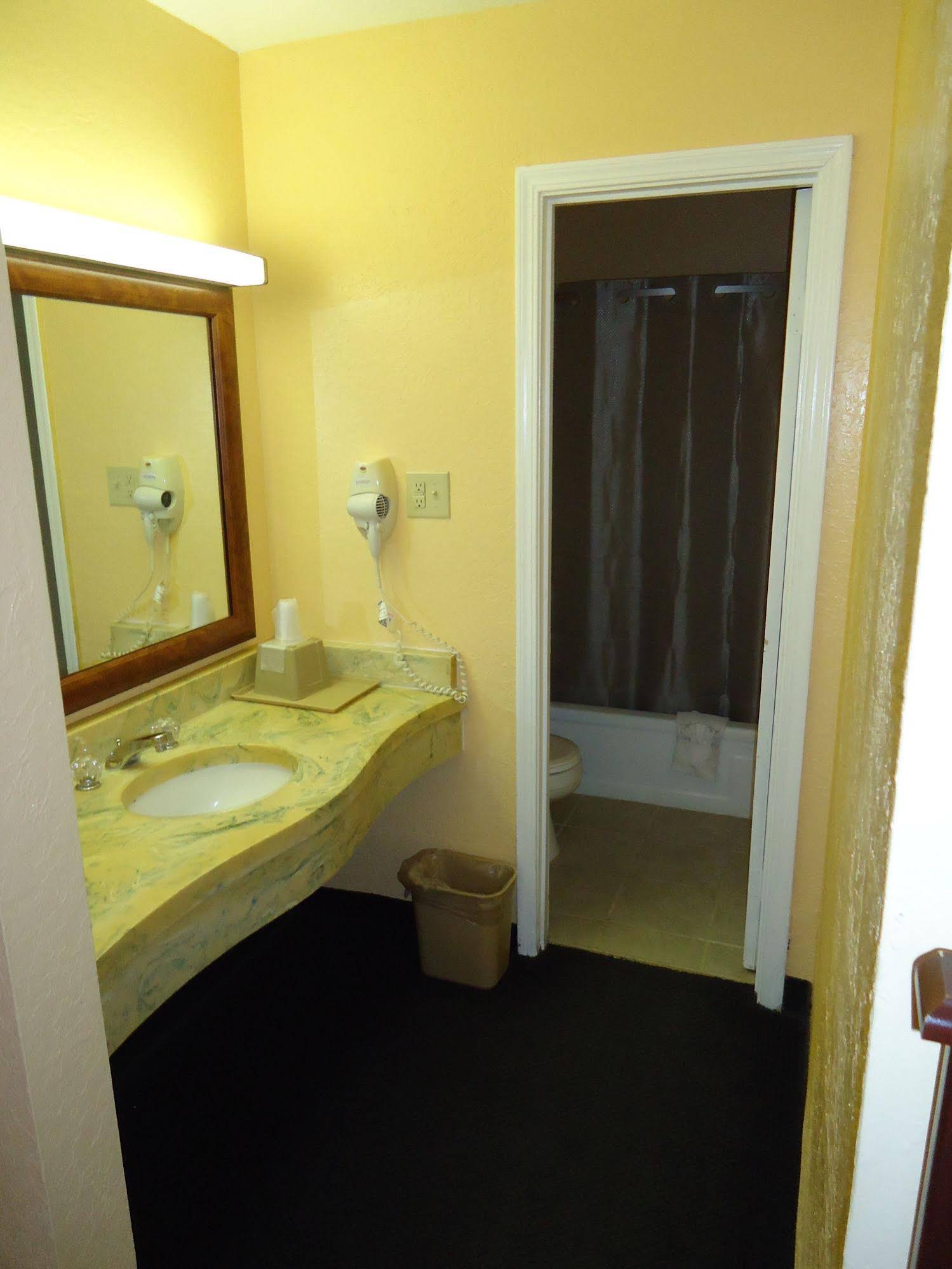 OYO Hotel Waldron AR - Hwy 71
