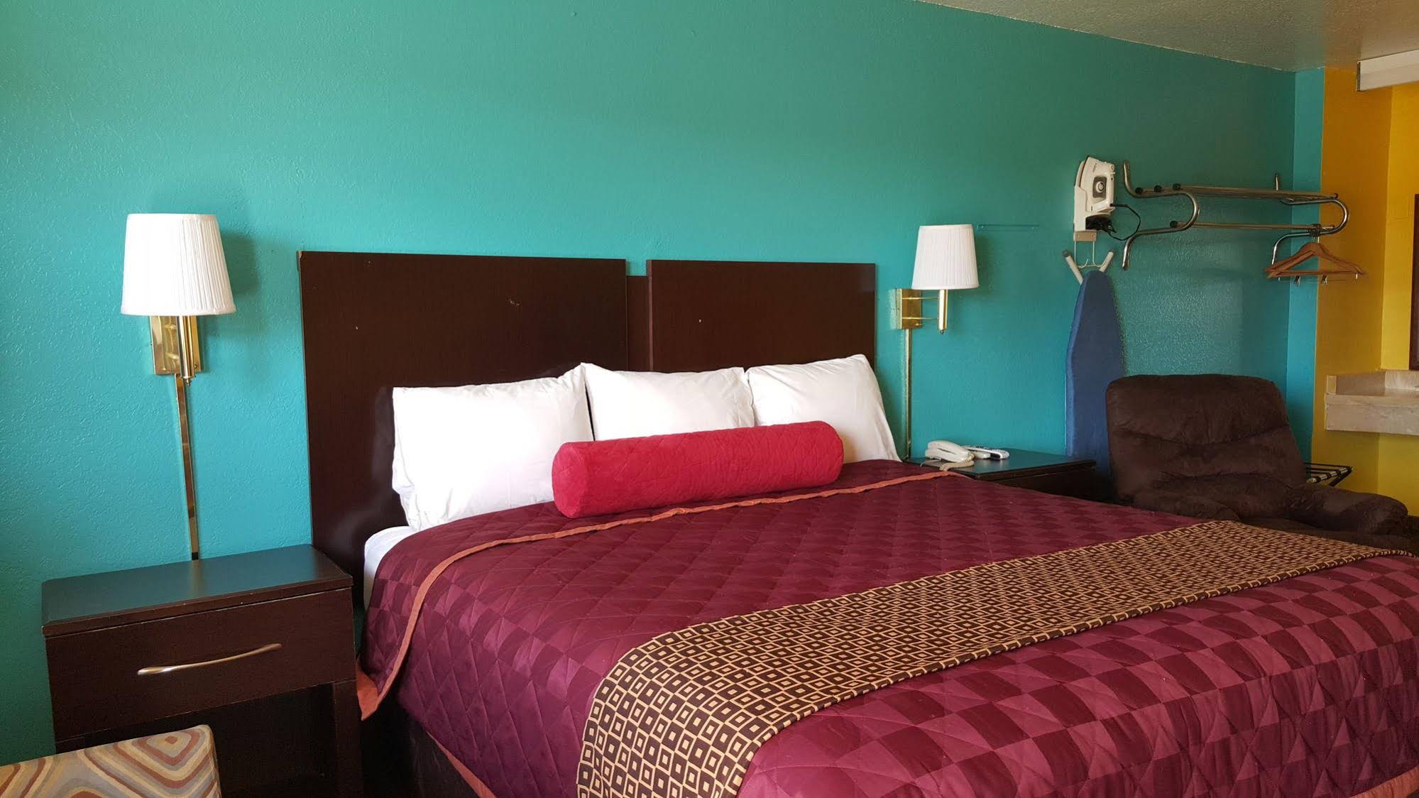 OYO Hotel Waldron AR - Hwy 71