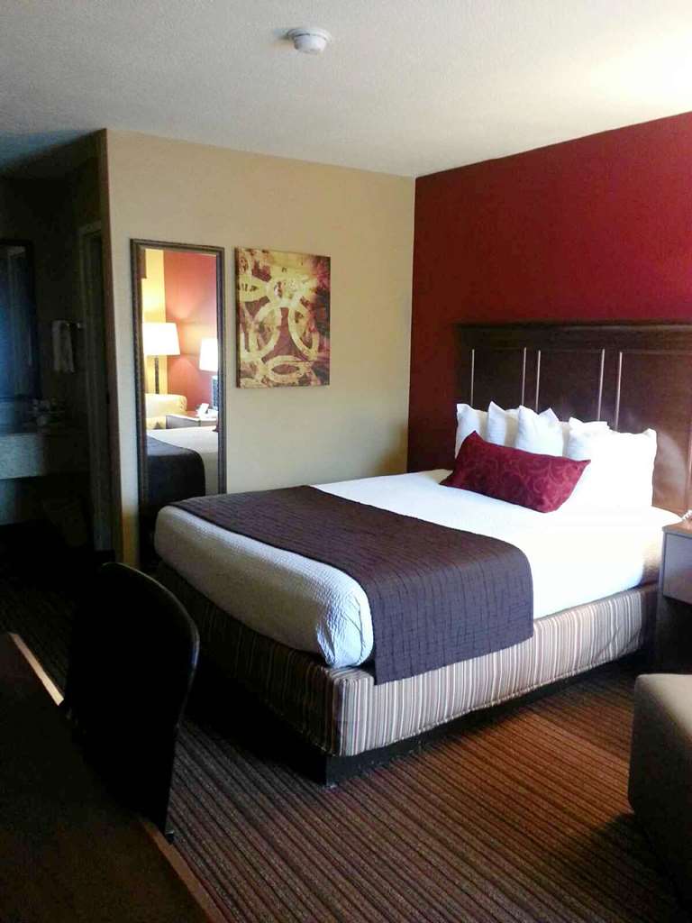 Quality Inn & Suites West Helena