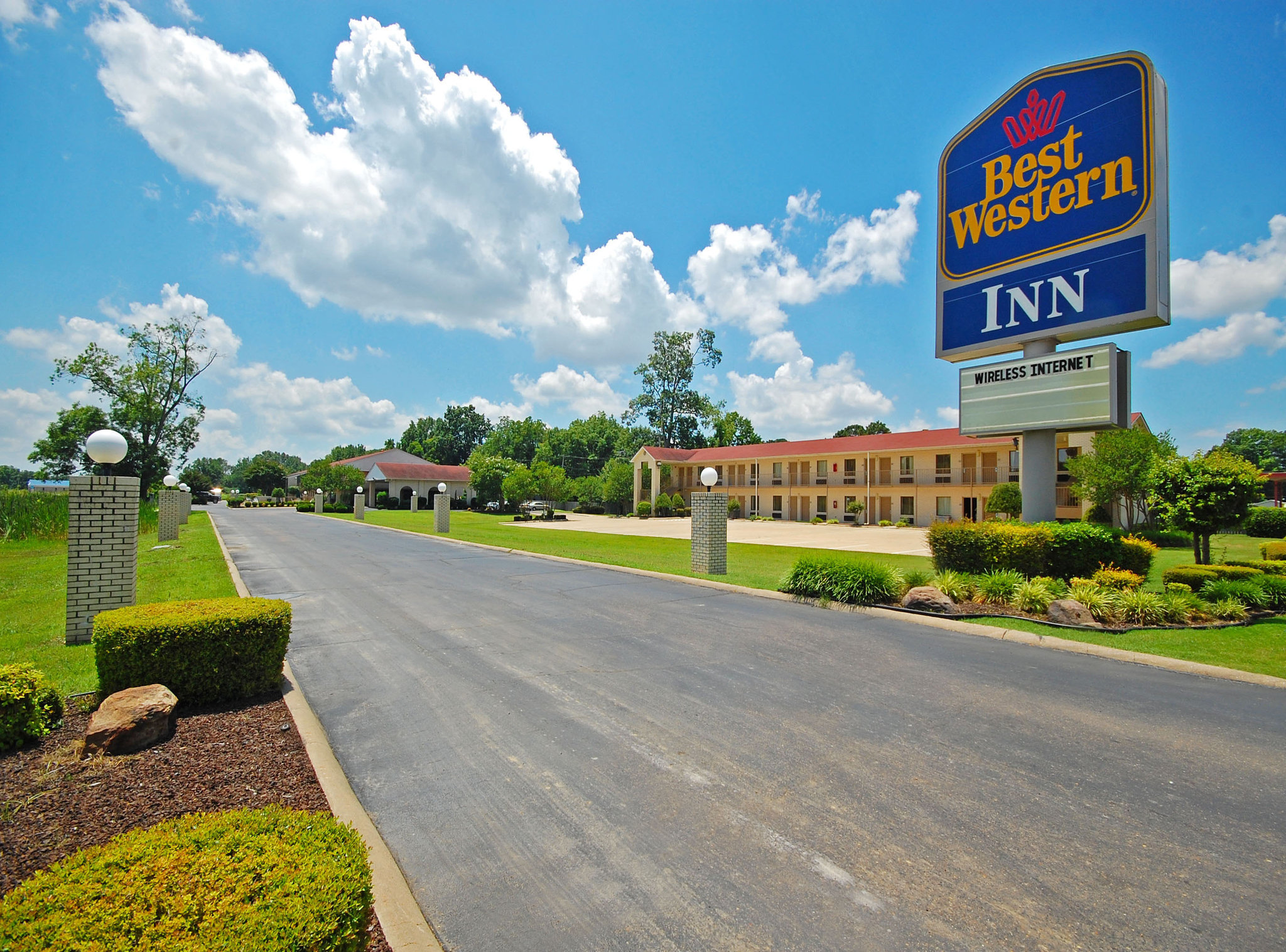 Quality Inn & Suites West Helena