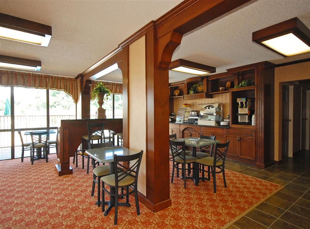 Quality Inn & Suites West Helena
