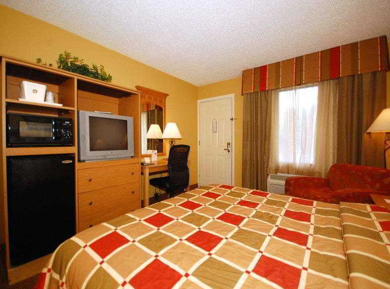 Quality Inn & Suites West Helena