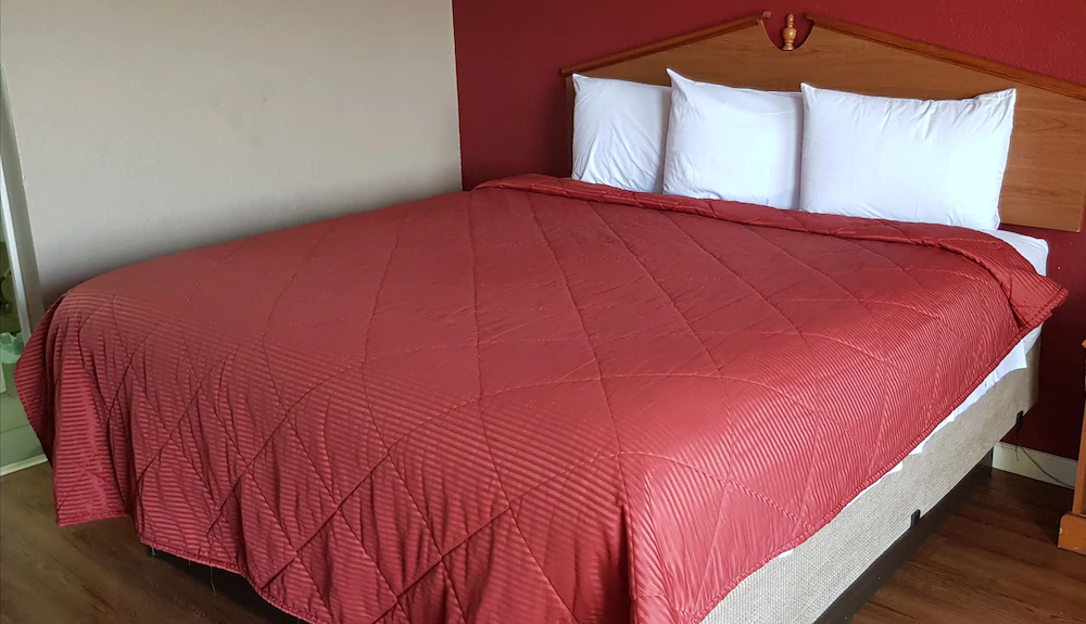 Deluxe Inn