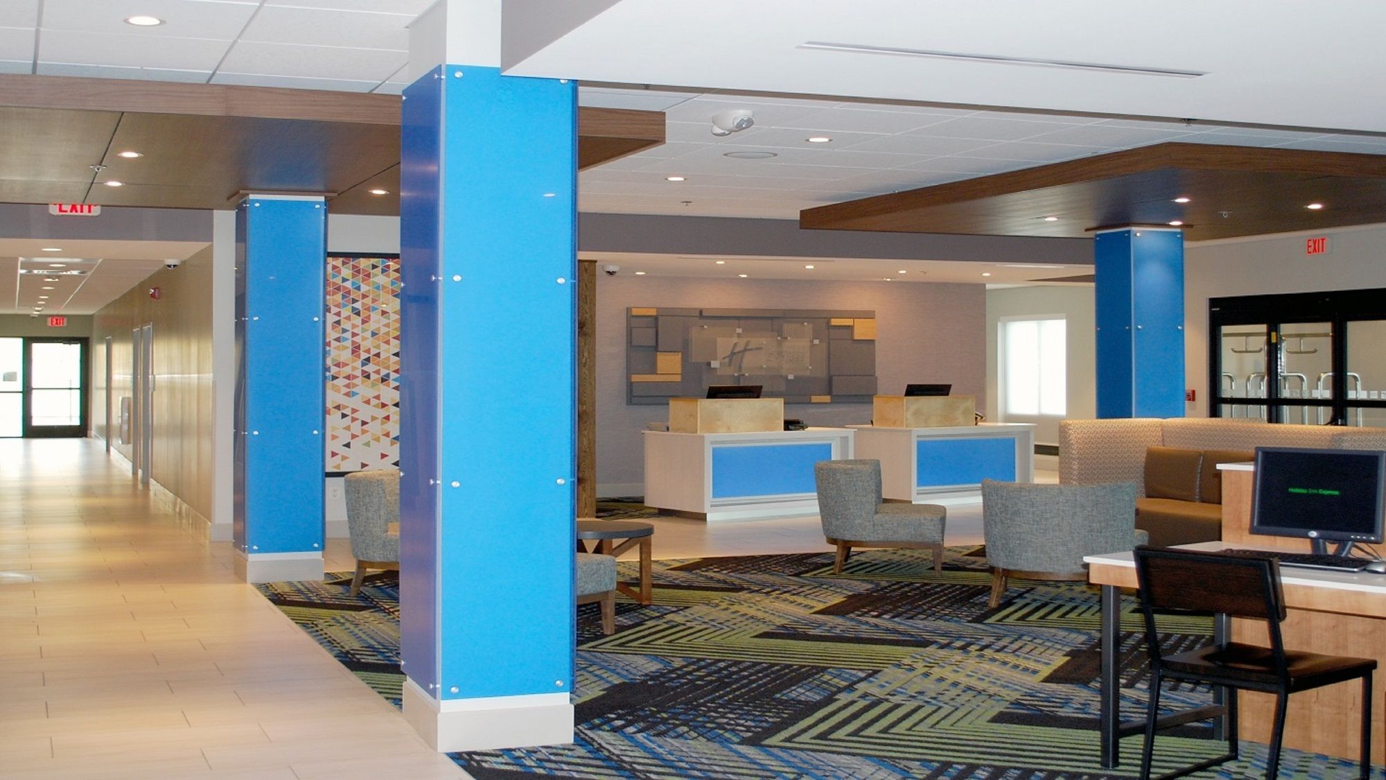 Holiday Inn Express & Suites White Hall
