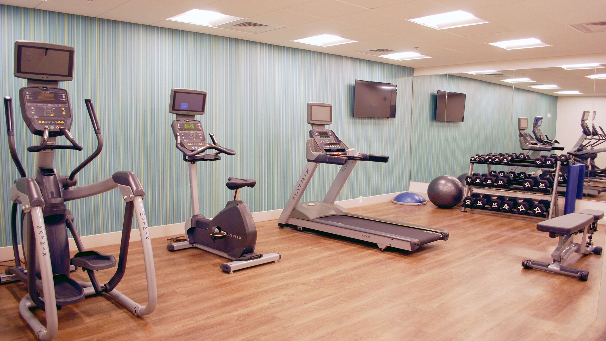 Holiday Inn Express & Suites White Hall