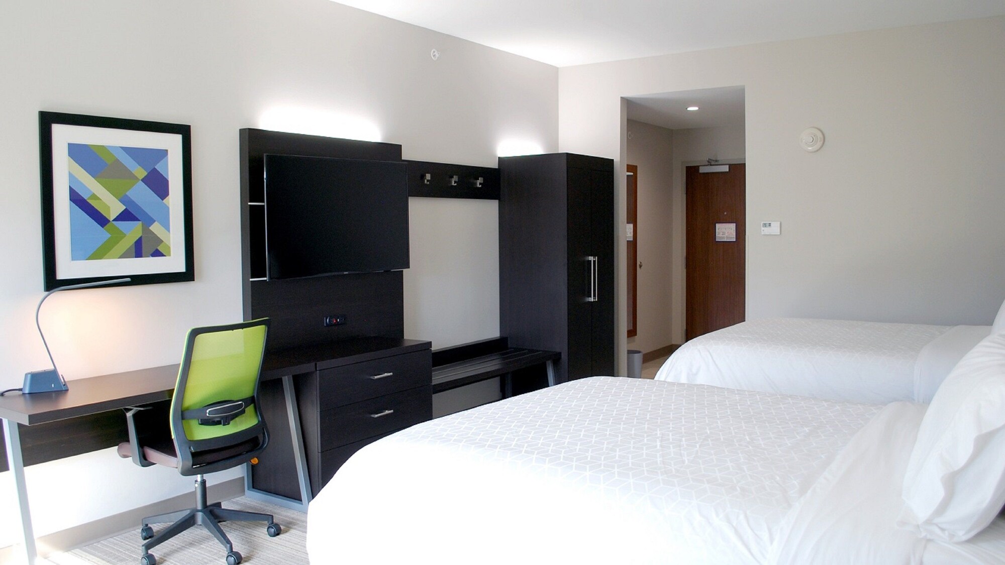 Holiday Inn Express & Suites White Hall