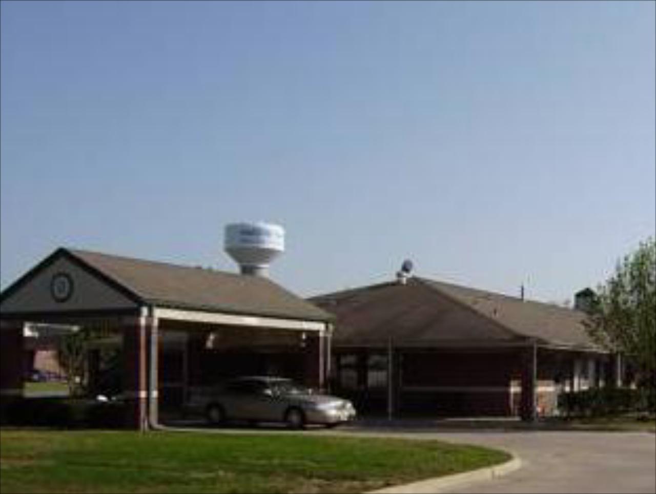 Redwood Inn and Suites