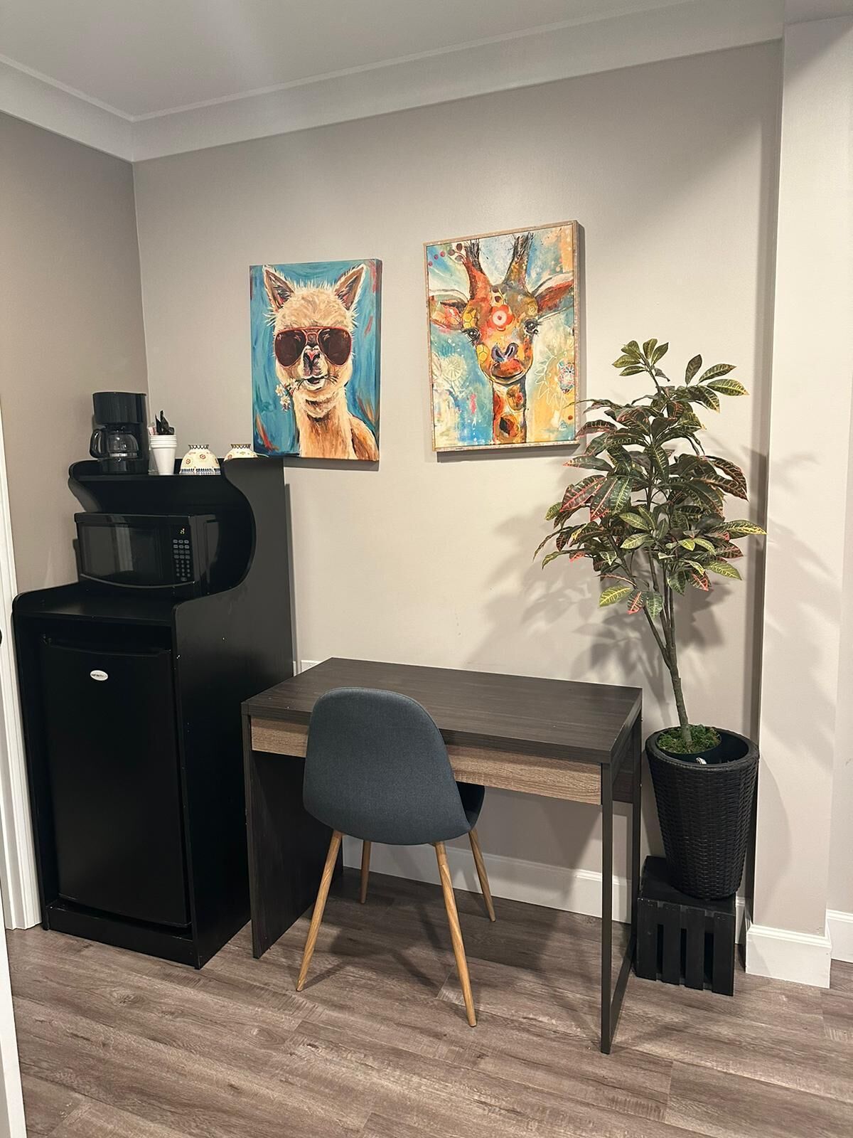 Anaheim Executive Inn & Suites