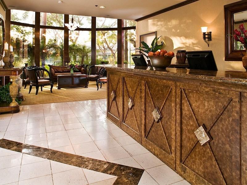 Carousel Inn & Suites