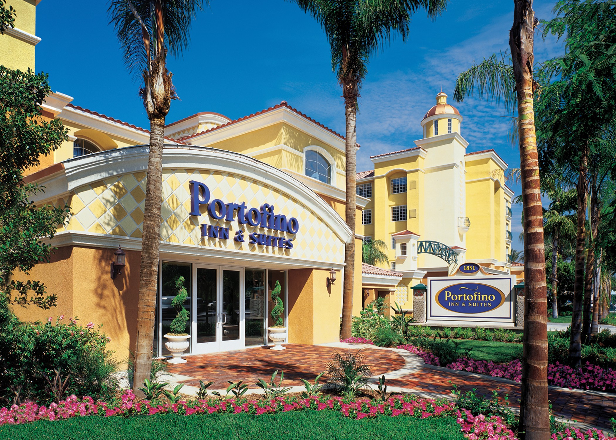 Portofino Inn & Suites