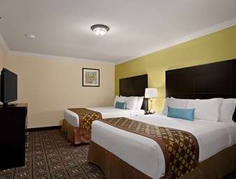 Solara Inn & Suites