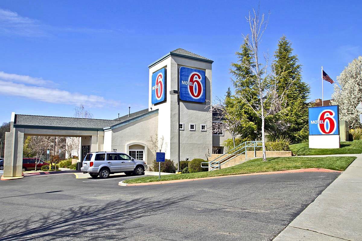 Motel 6 Auburn