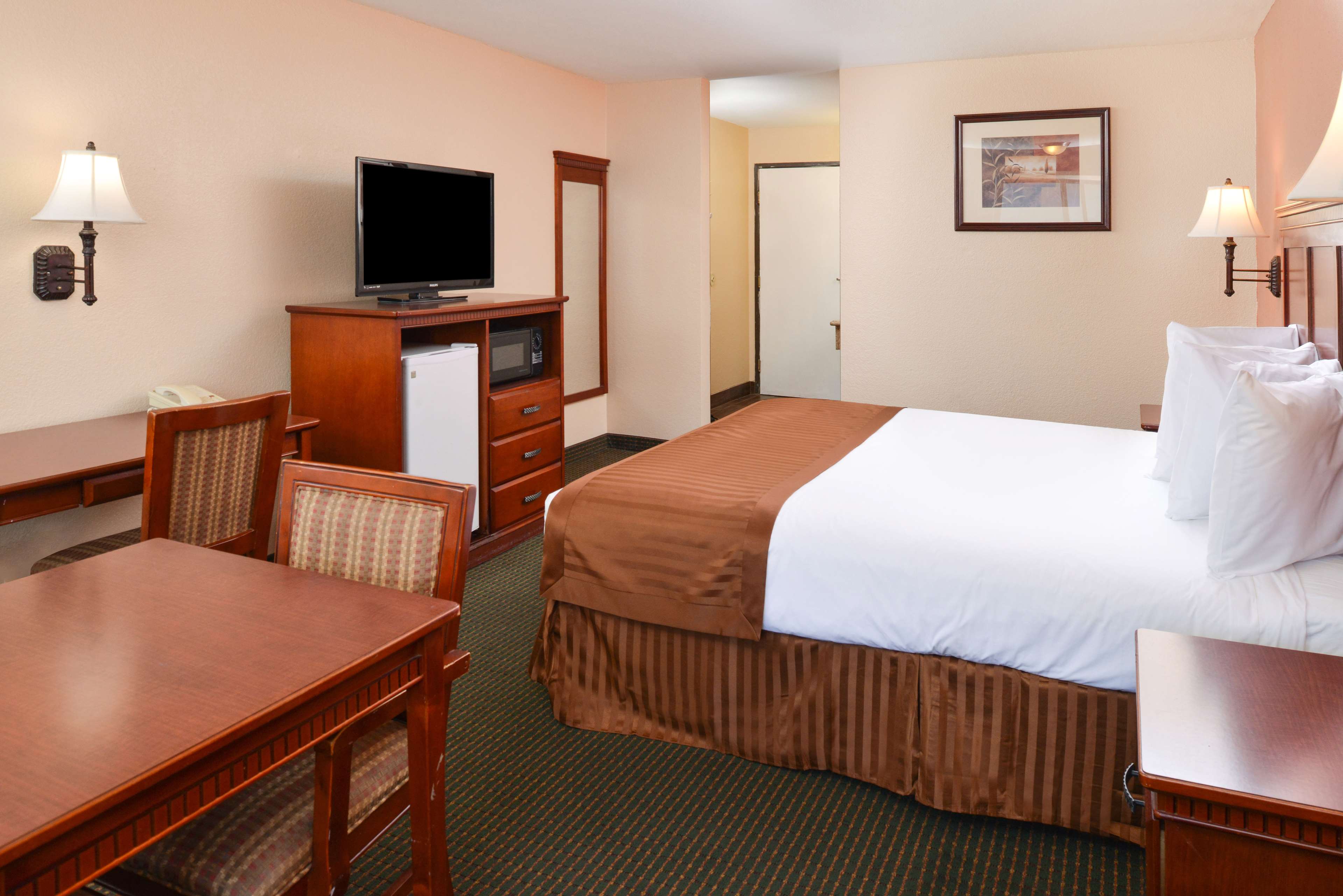 Americas Best Value Inn & Suites-East