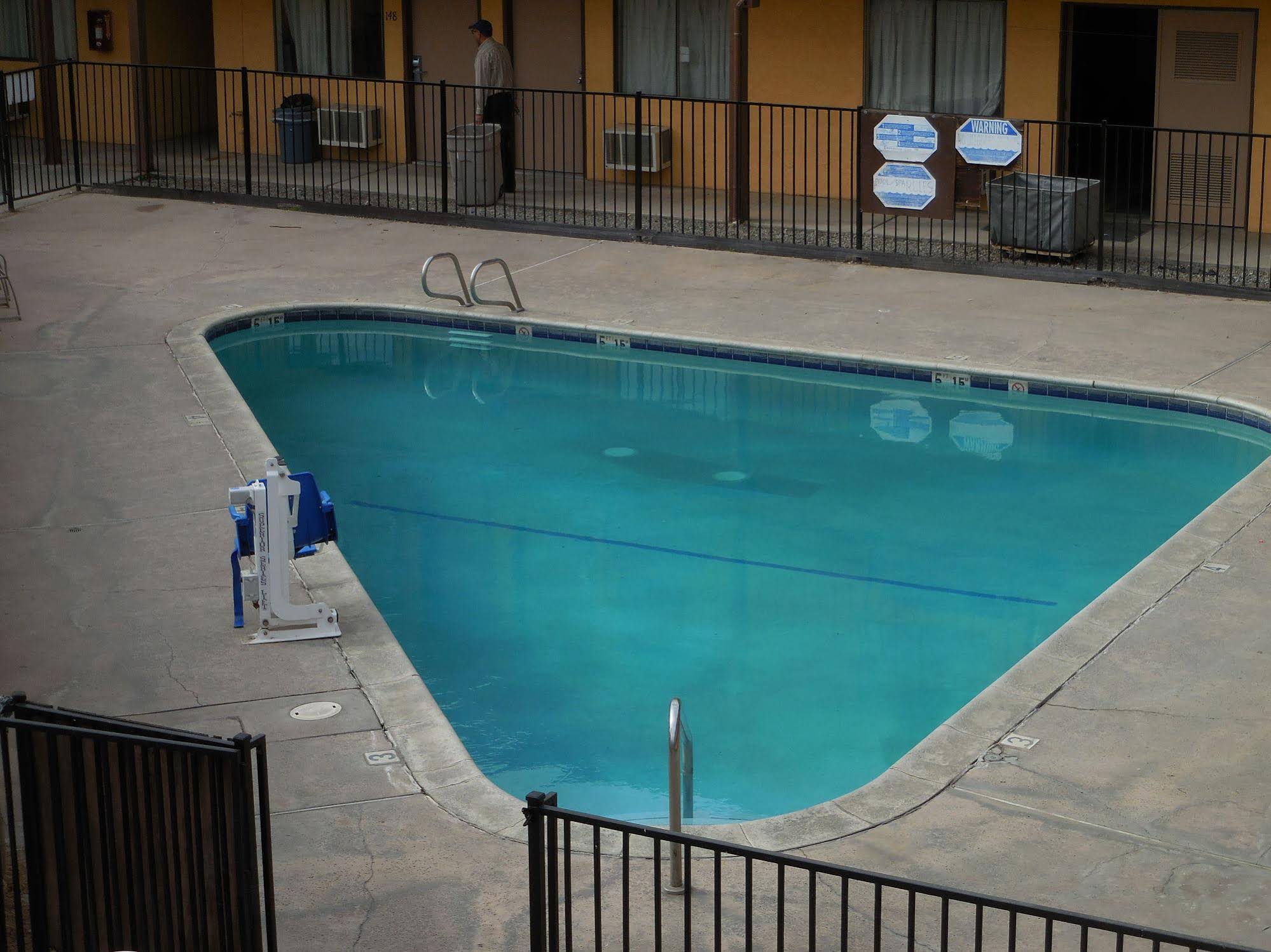 Best Economy Inn