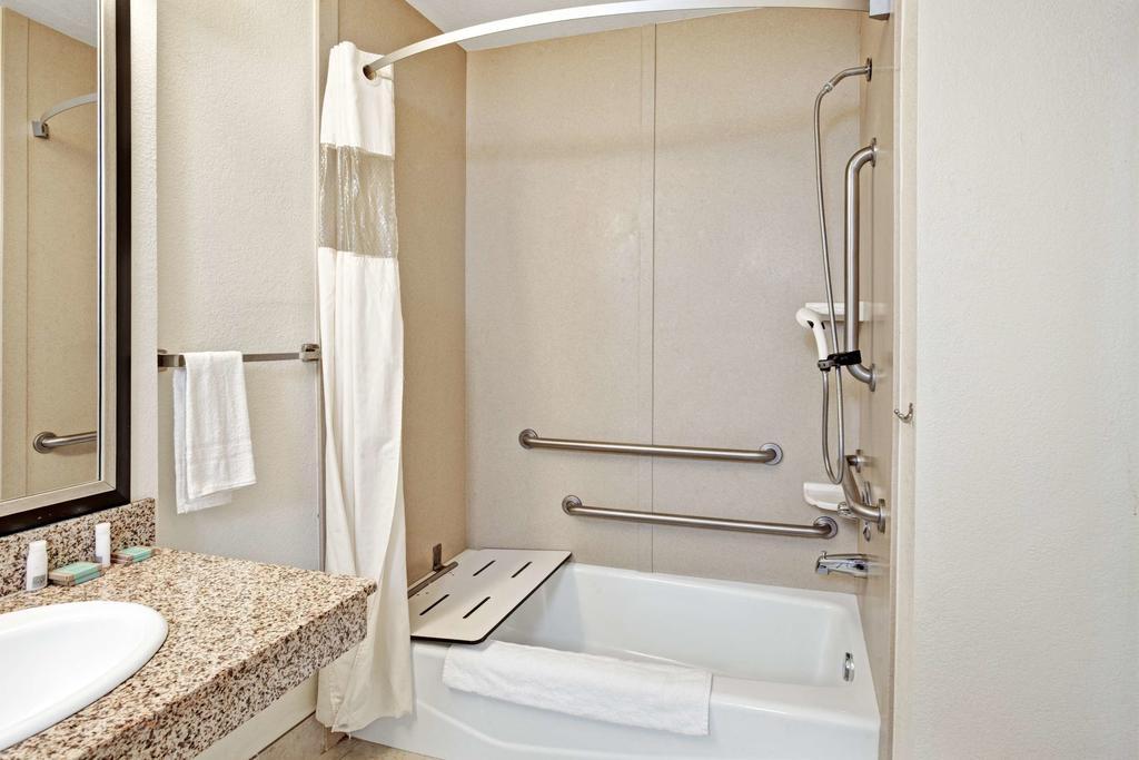 Travelodge by Wyndham Banning CA Near Casino/Outlet Mall