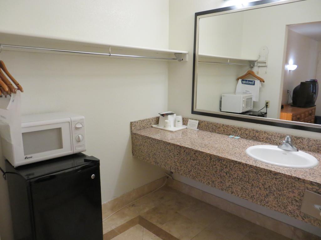 Travelodge by Wyndham Banning CA Near Casino/Outlet Mall