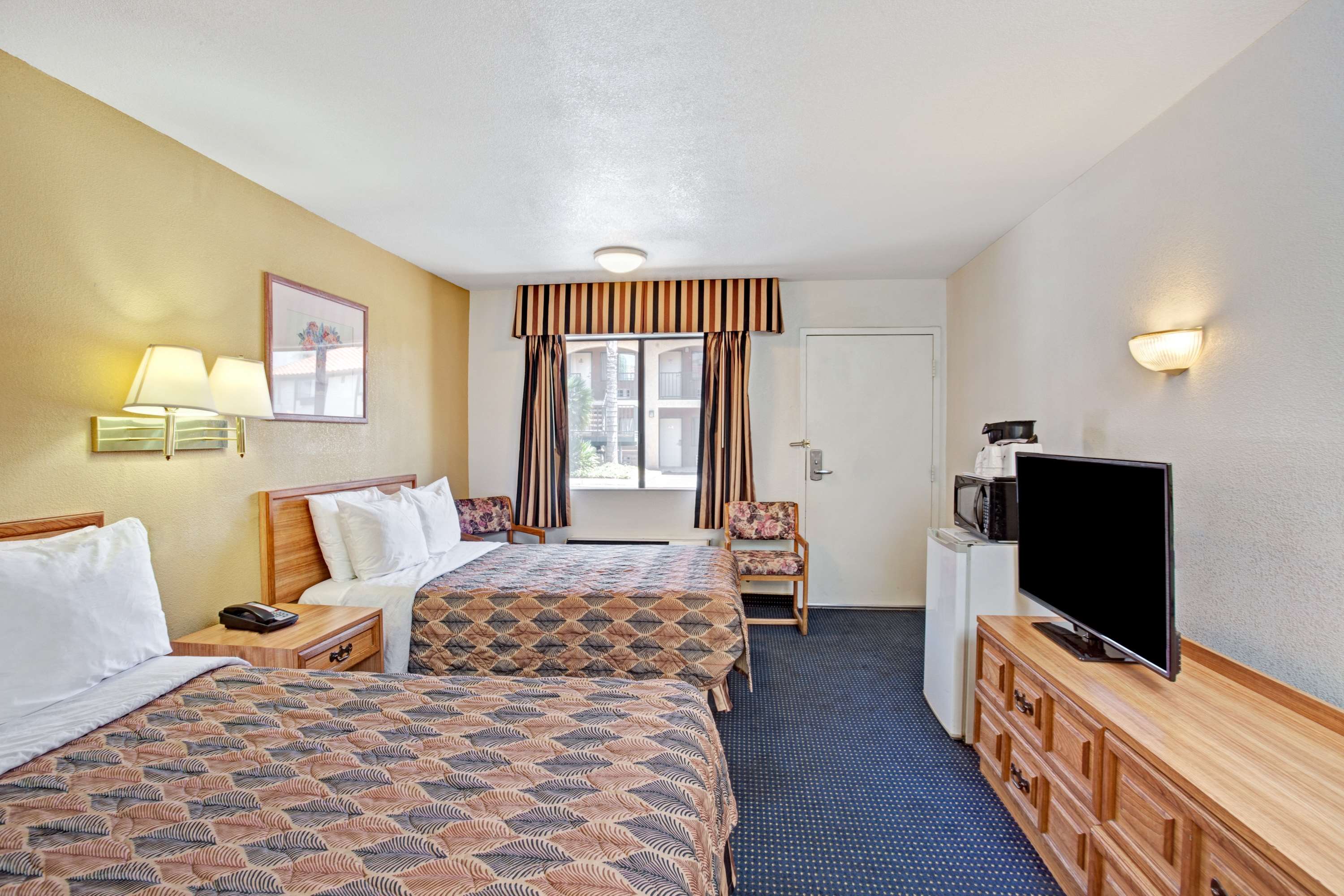 Travelodge by Wyndham Banning CA Near Casino/Outlet Mall