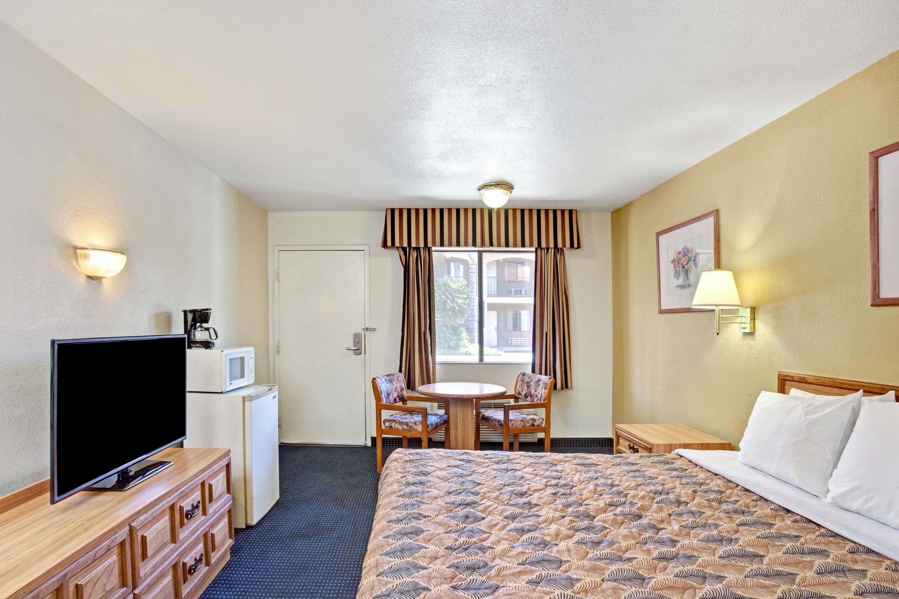 Travelodge by Wyndham Banning CA Near Casino/Outlet Mall