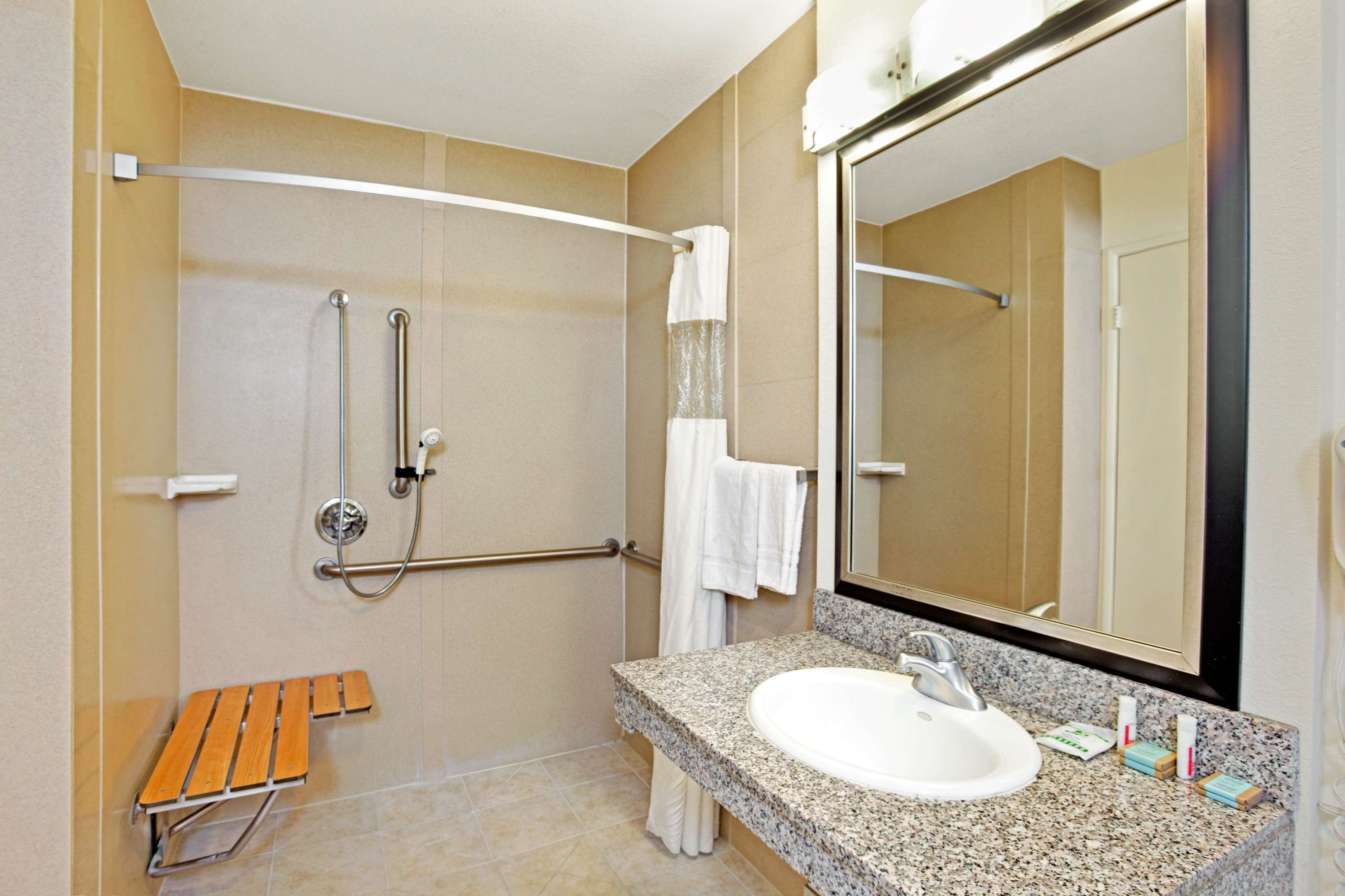 Travelodge by Wyndham Banning CA Near Casino/Outlet Mall
