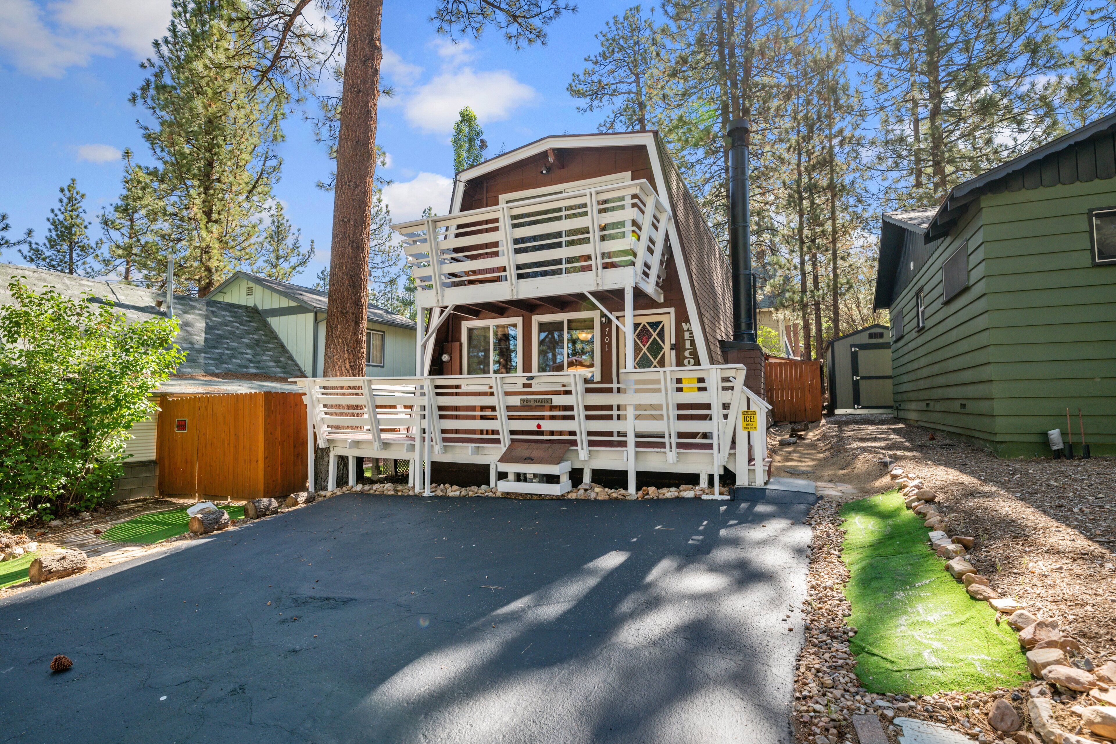 A Beary Happy Cabin