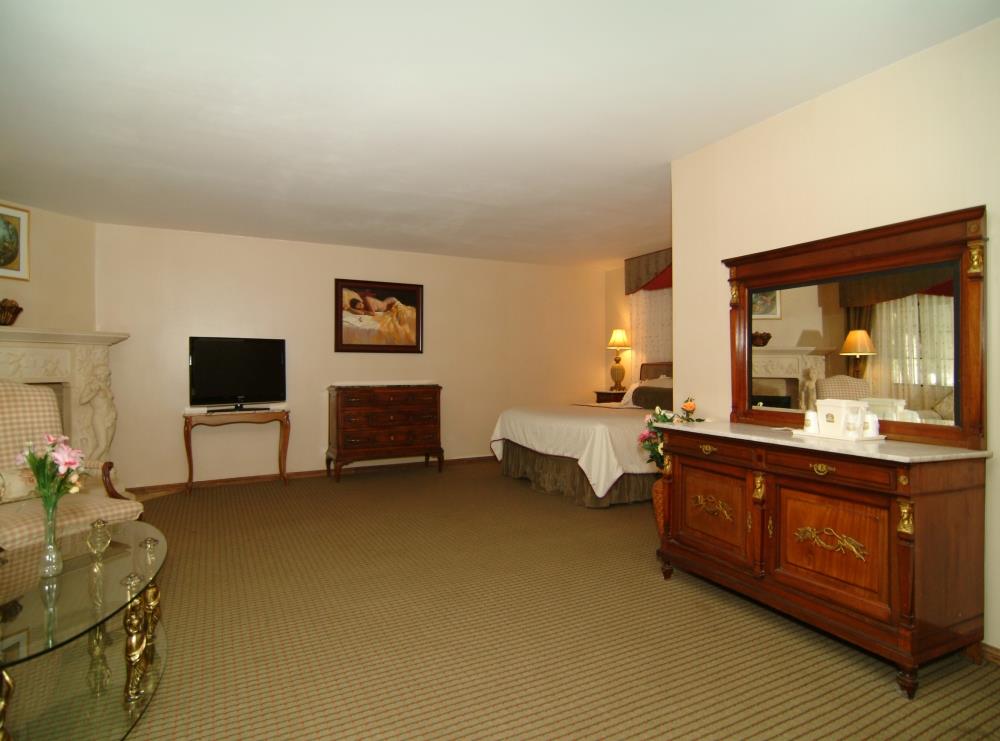 Chateau Big Bear Boutique Hotel, BW Signature Collection
