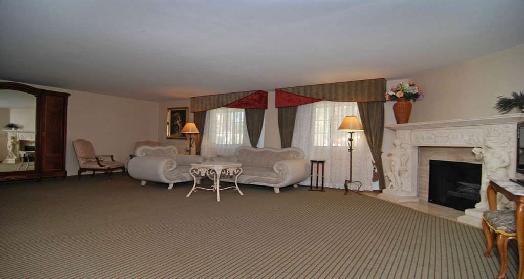 Chateau Big Bear Boutique Hotel, BW Signature Collection