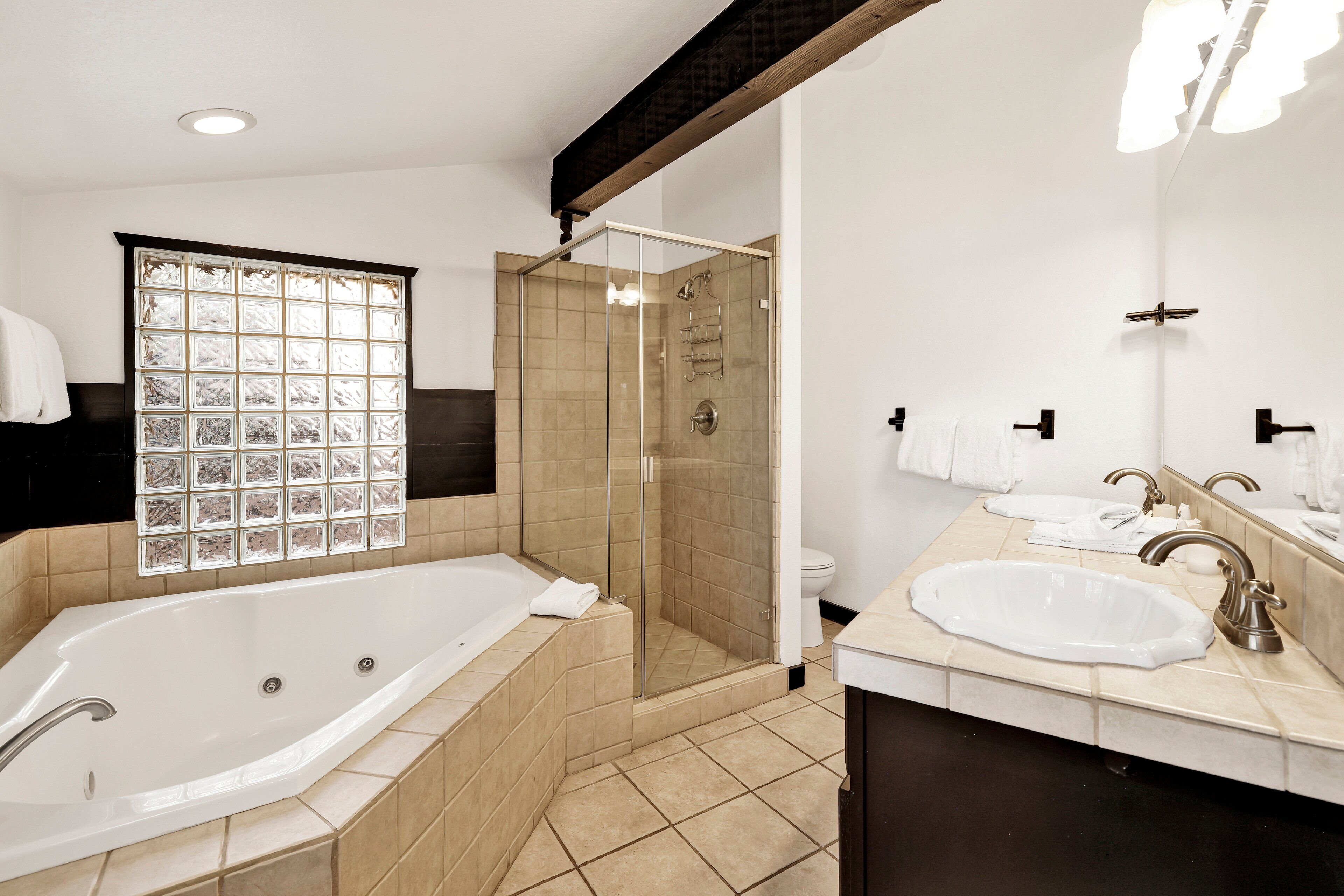 Black Diamond Chalet by Big Bear Vacations