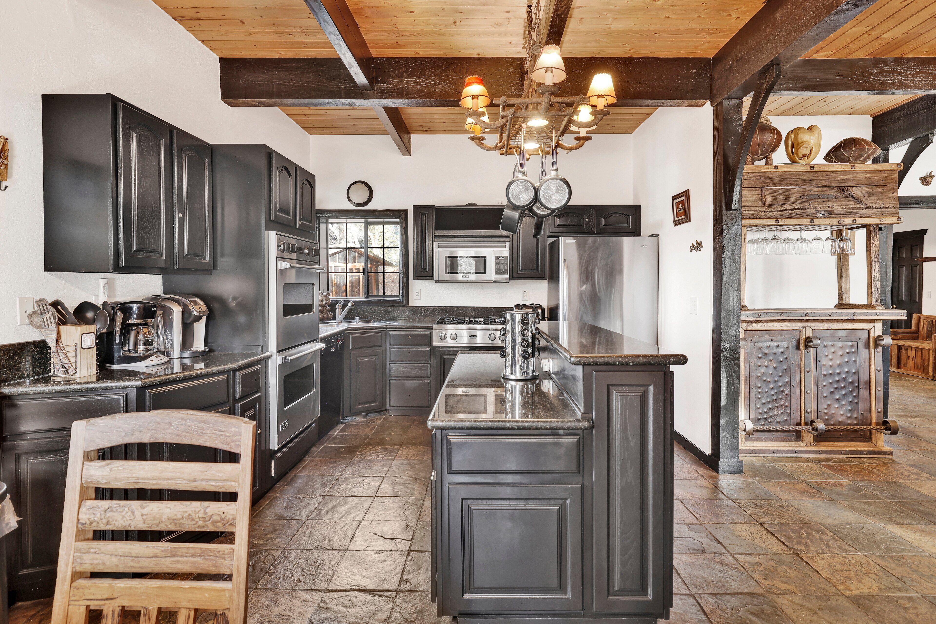 Black Diamond Chalet by Big Bear Vacations