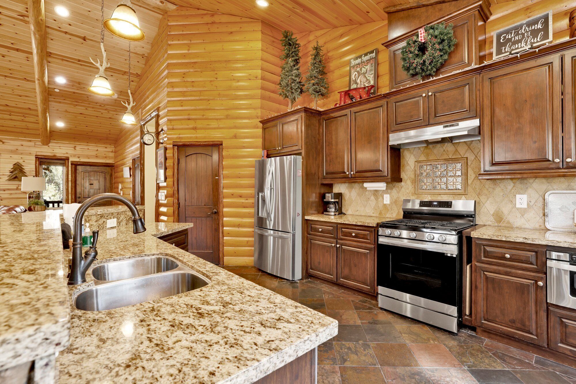 Cornerstone Lodge by Big Bear Vacations