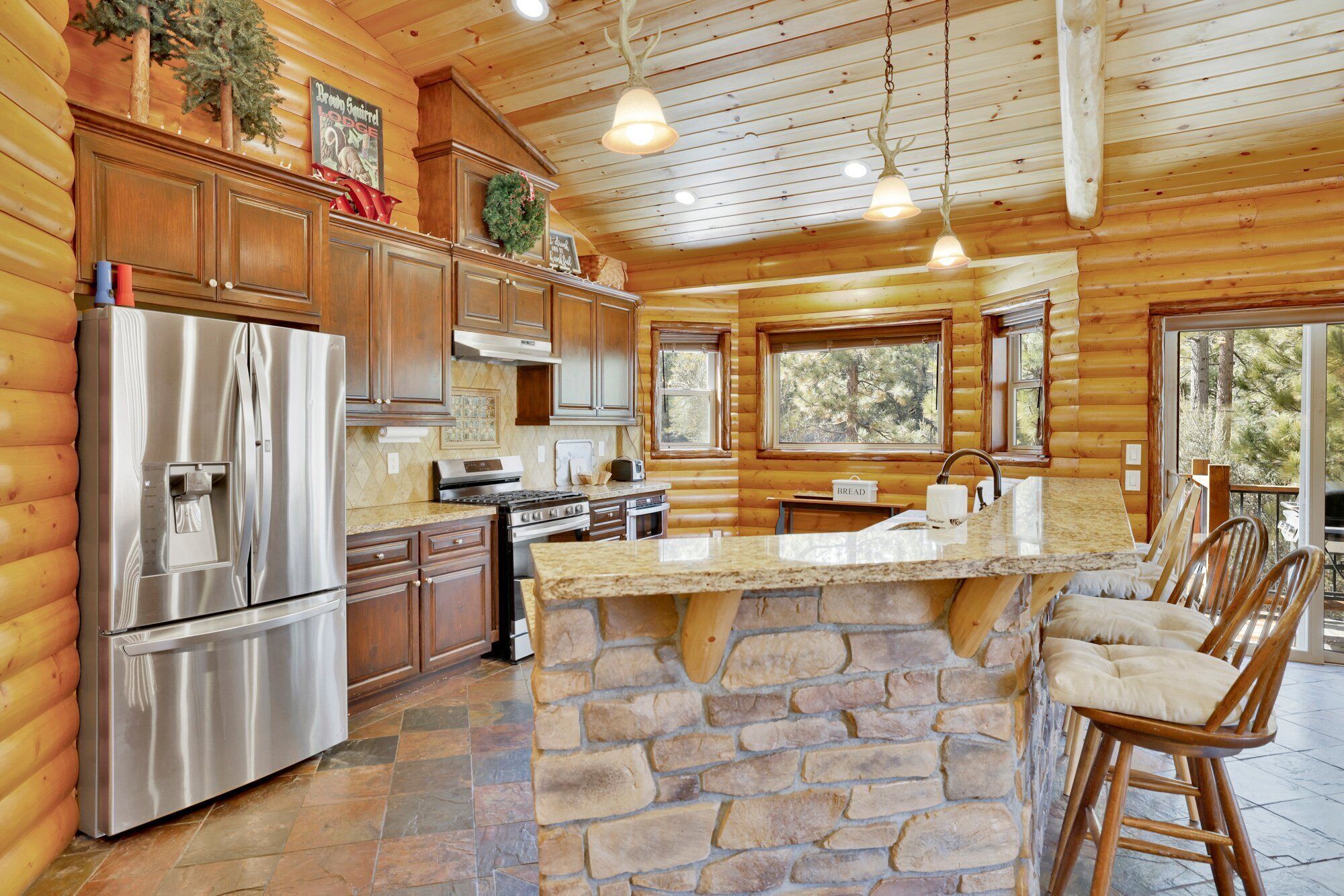 Cornerstone Lodge by Big Bear Vacations