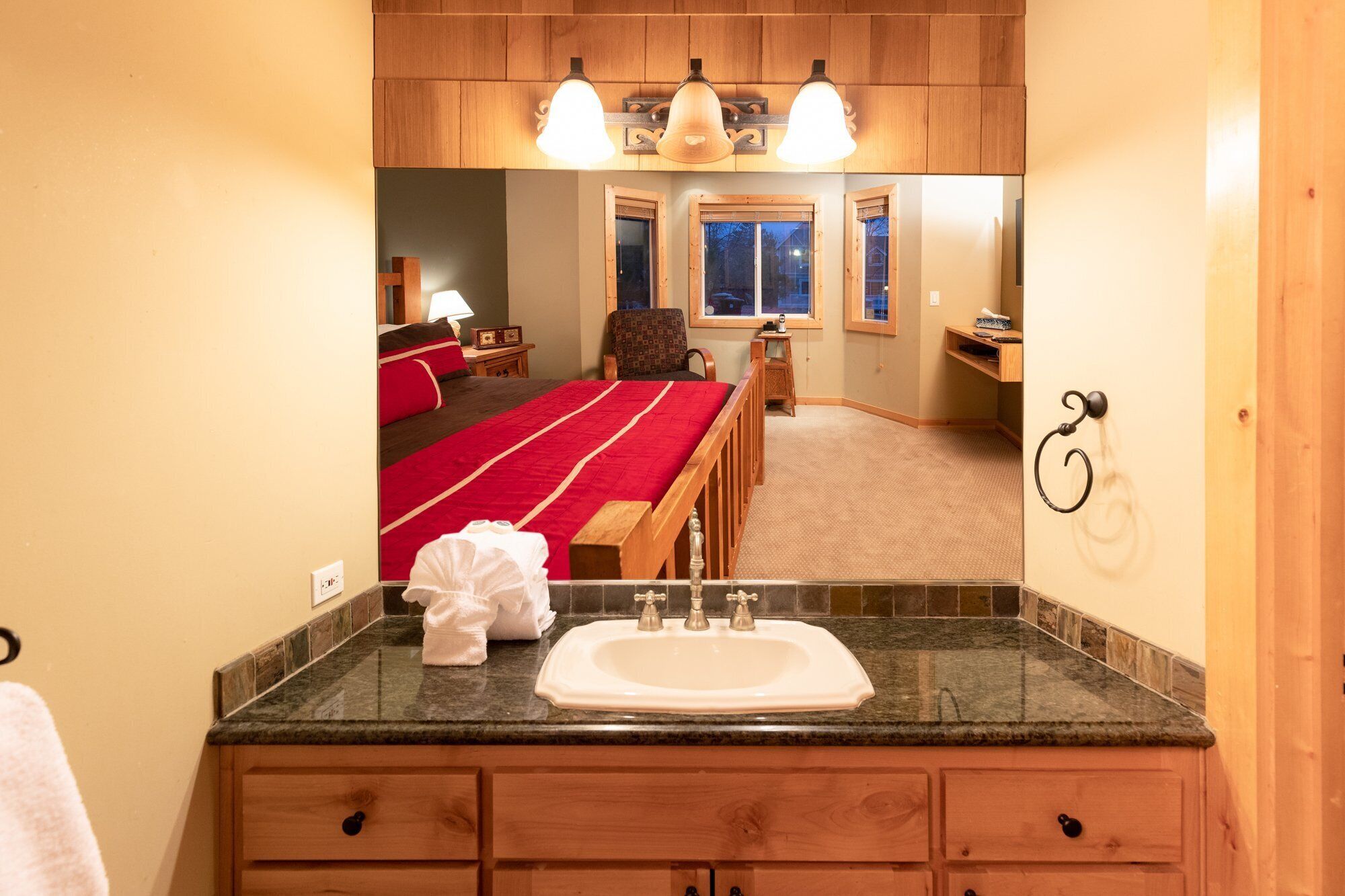 Grand Forest Lodge by Big Bear Vacation