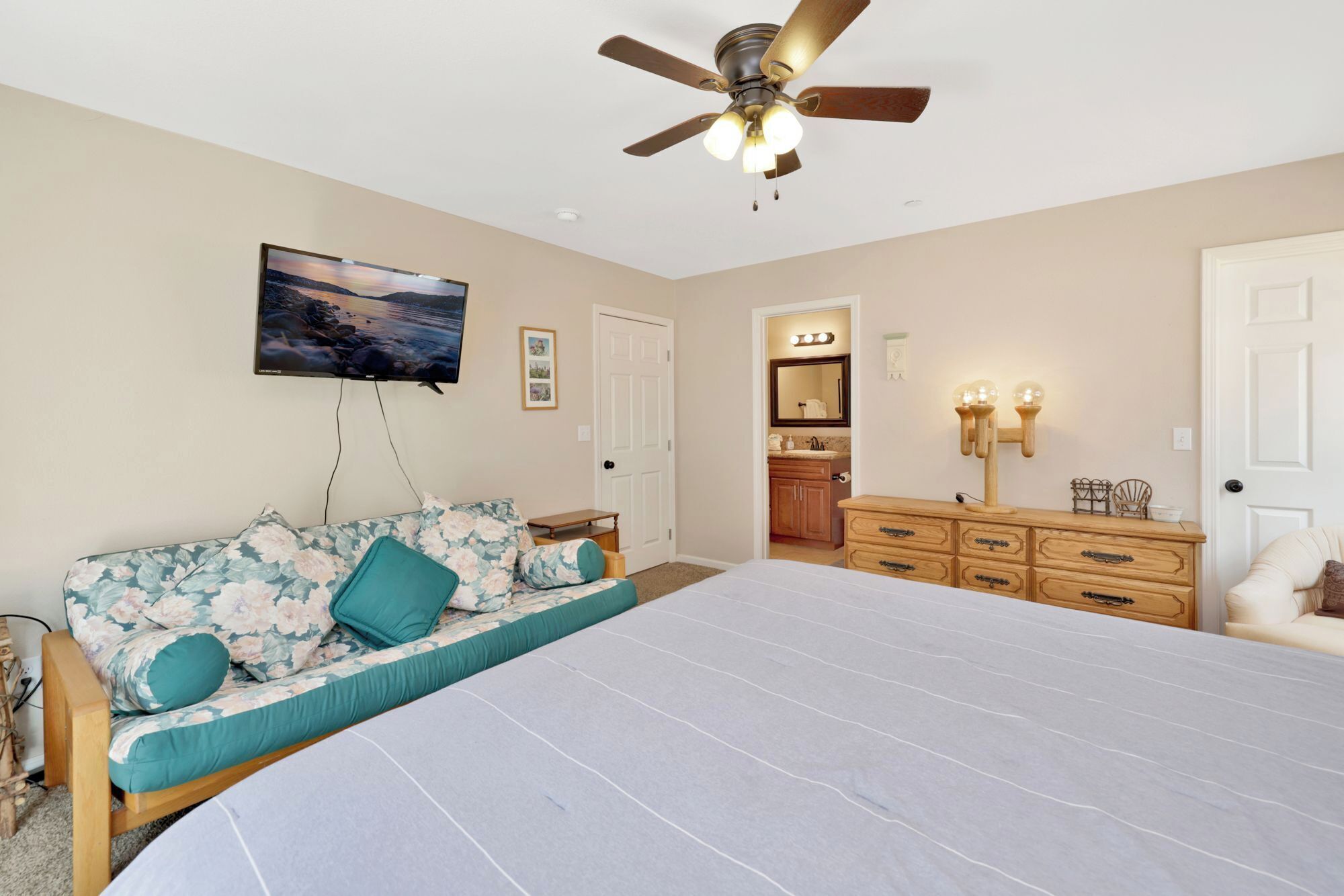 Kitkats Hideaway by Big Bear Vacations