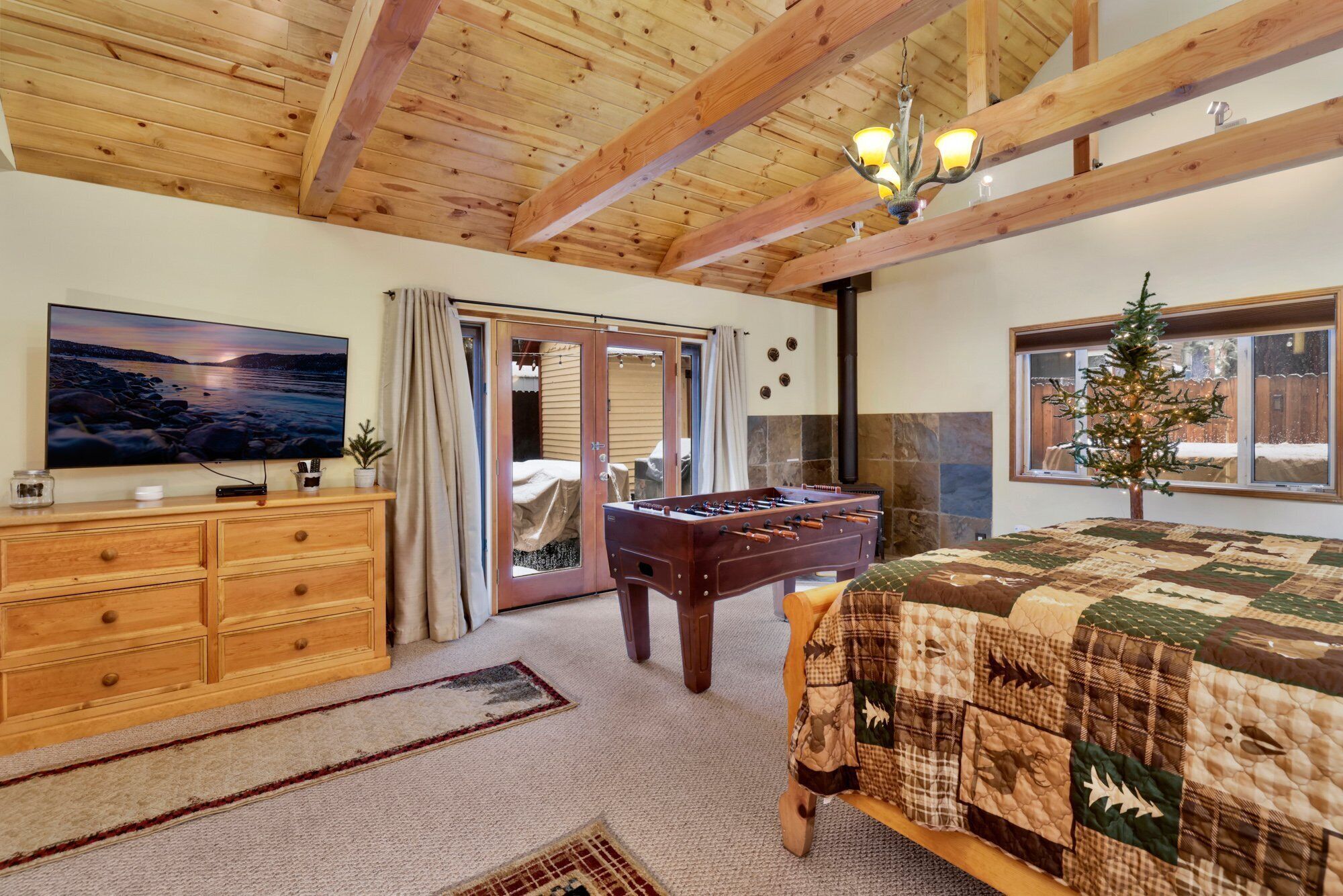 Knotty Bear by Big Bear Vacations