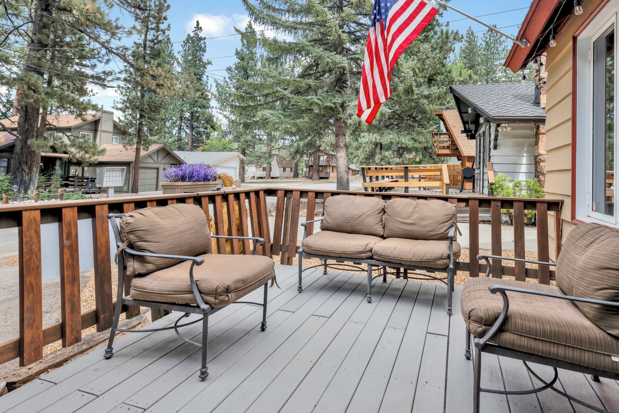 Knotty Bear by Big Bear Vacations