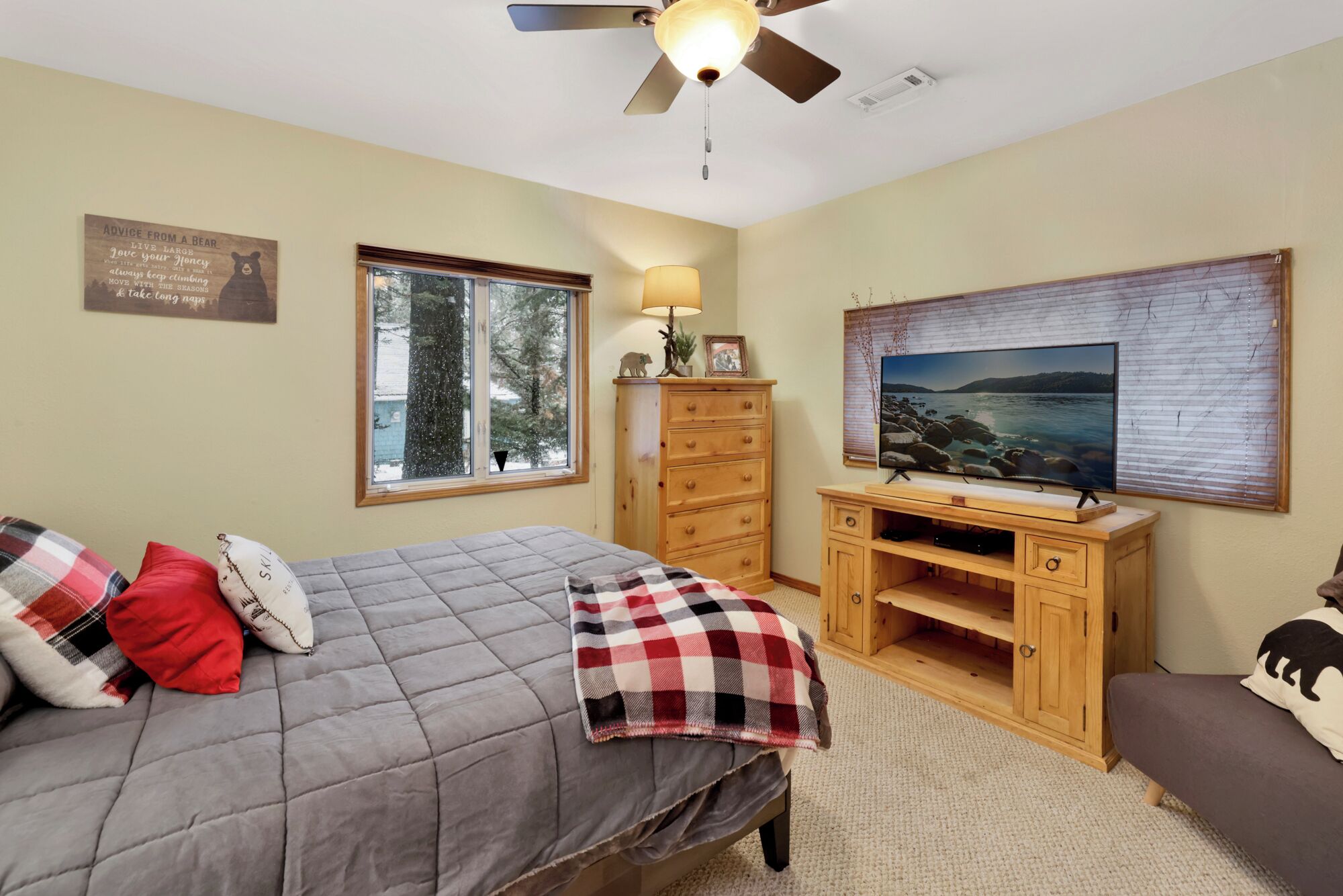 Knotty Bear by Big Bear Vacations