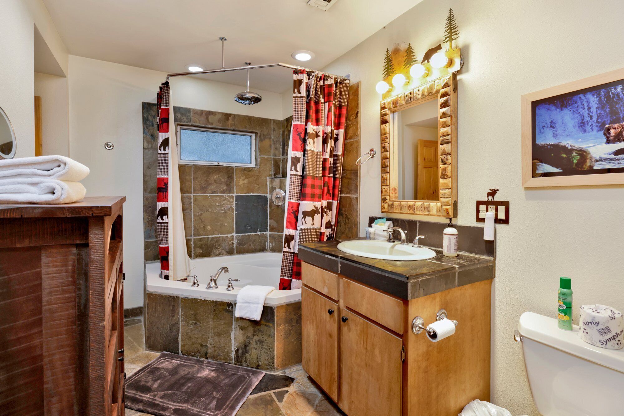 Knotty Bear by Big Bear Vacations