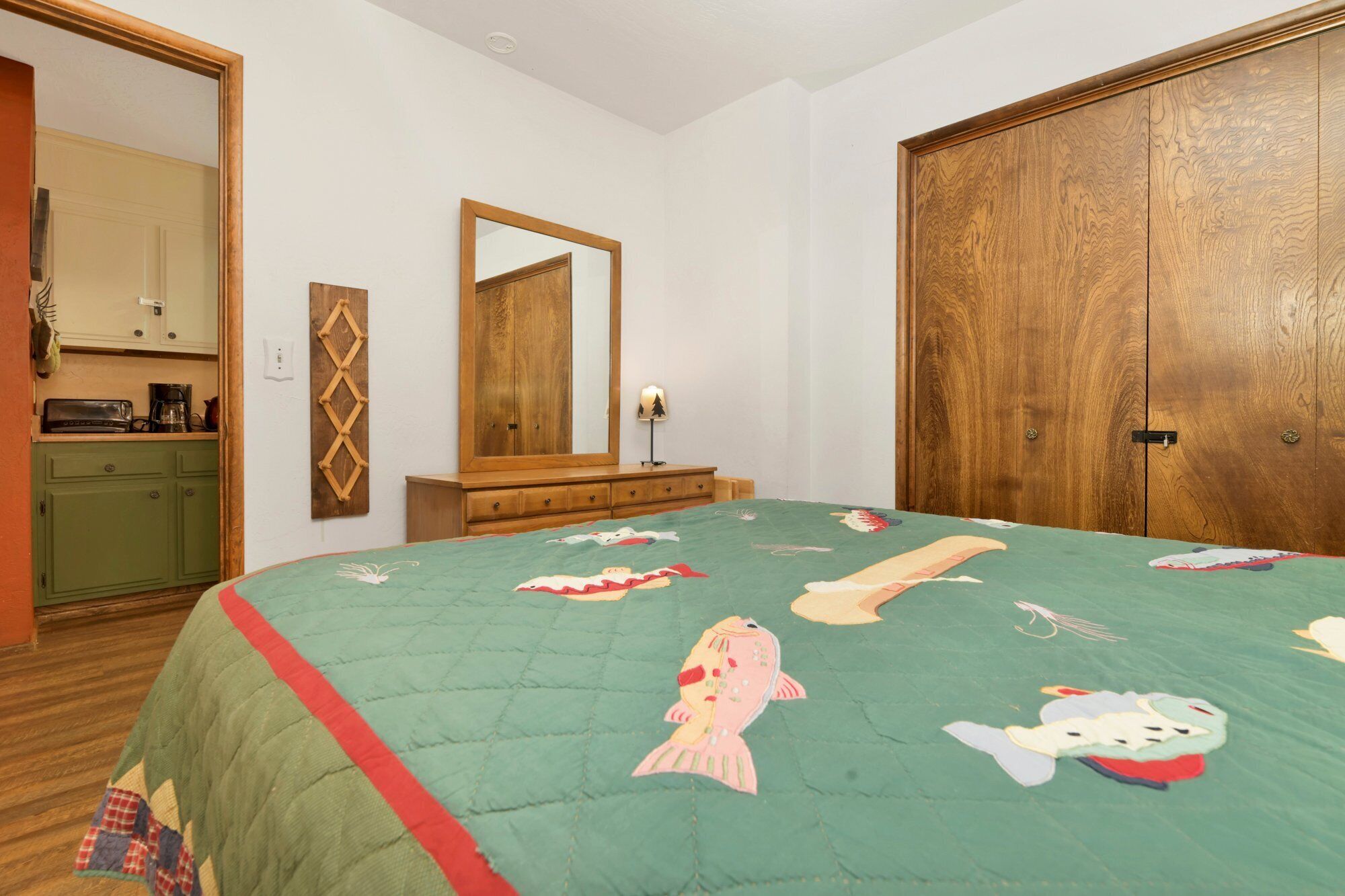 Moonridge Cottage by Big Bear Vacations