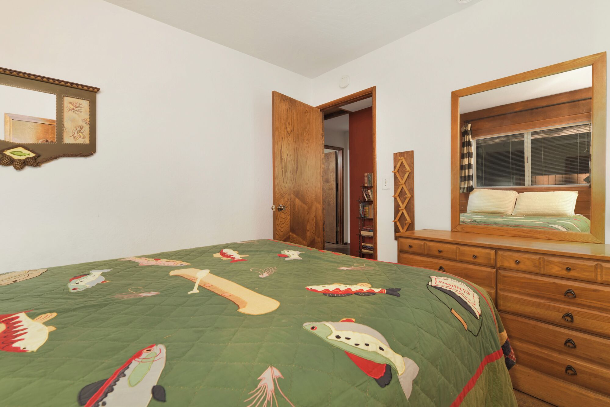 Moonridge Cottage by Big Bear Vacations