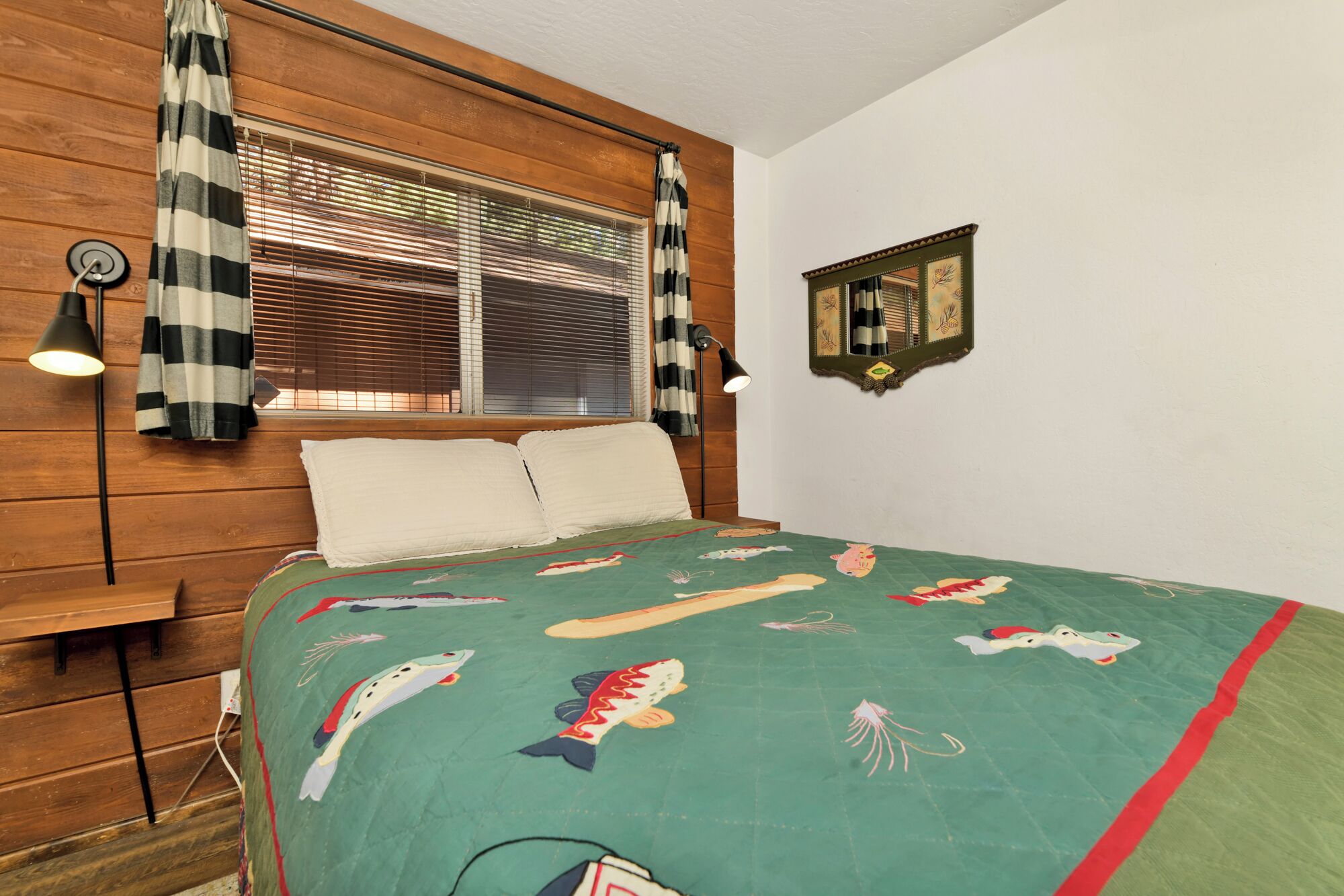 Moonridge Cottage by Big Bear Vacations